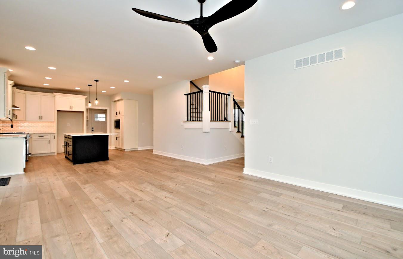 SYCAMORE FARM - Residential