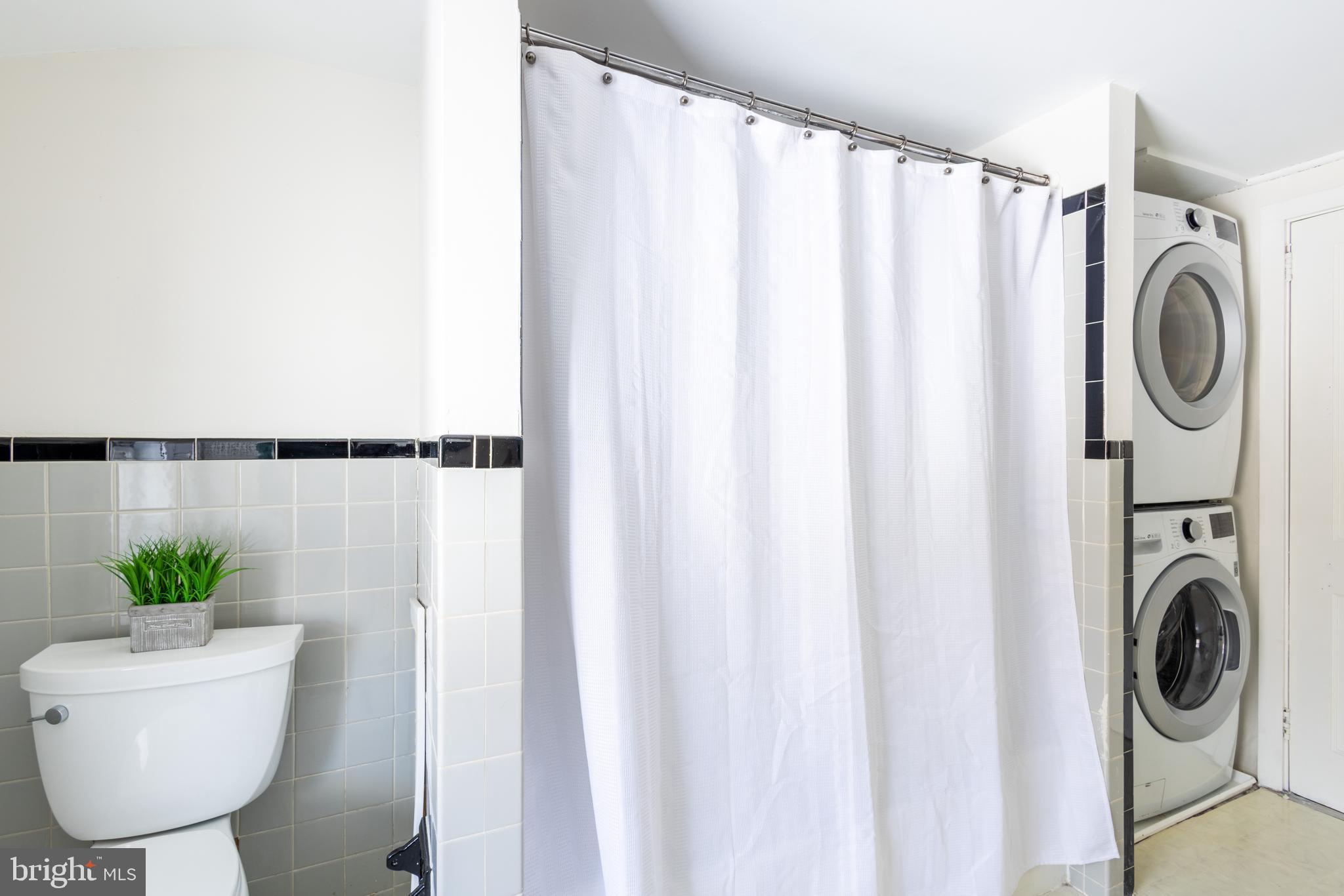 MONTGOMERY MEADOWS - Residential