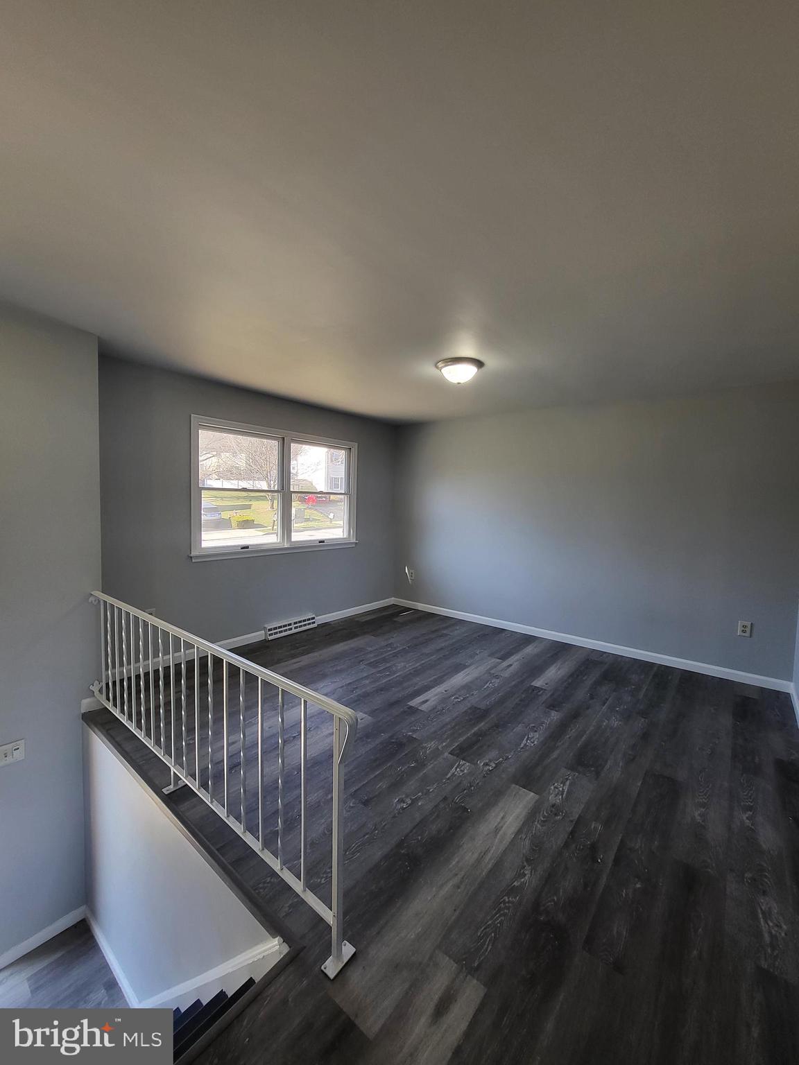 405 GROVE AVENUE