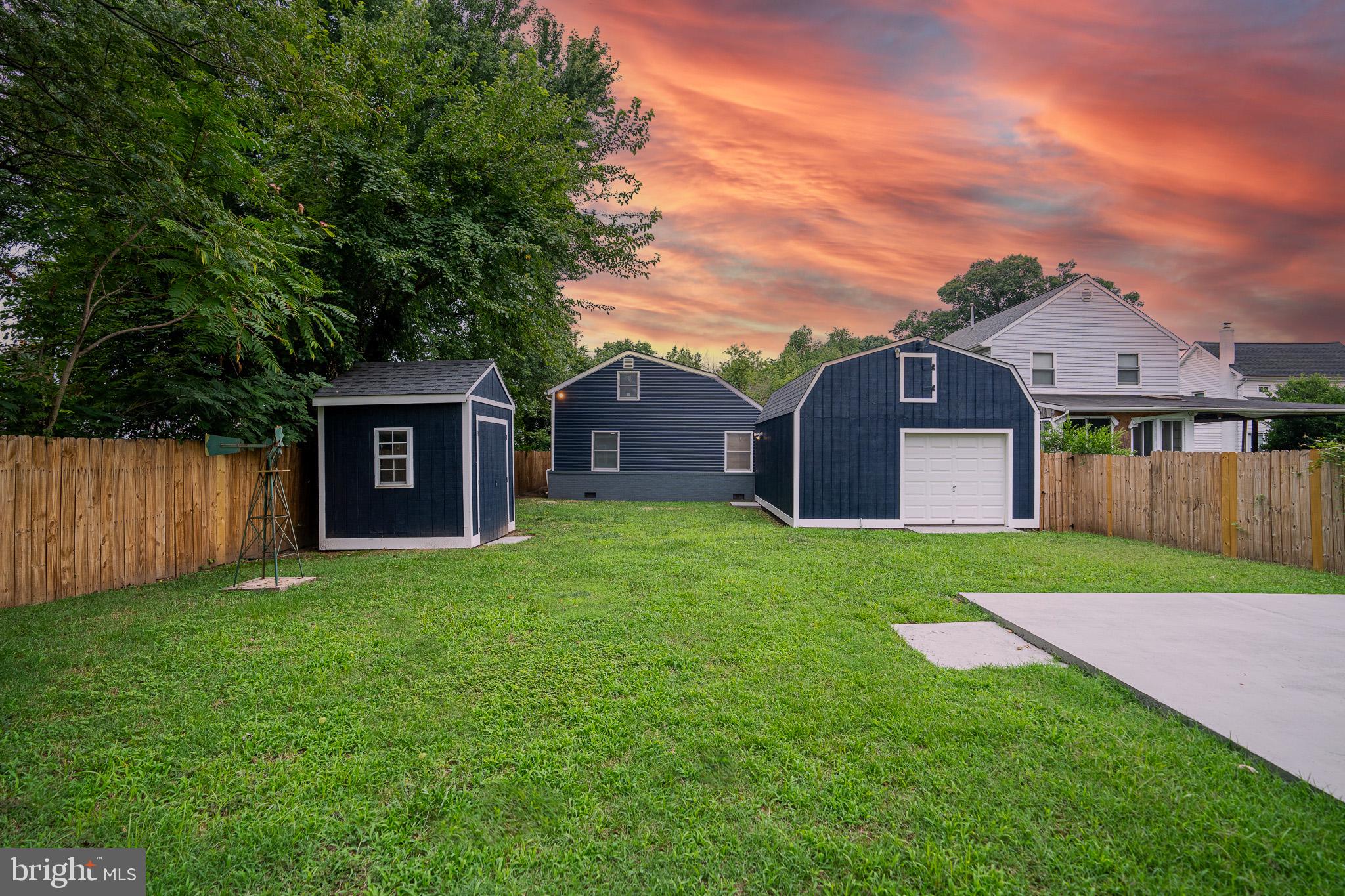 8208 DOGWOOD DRIVE