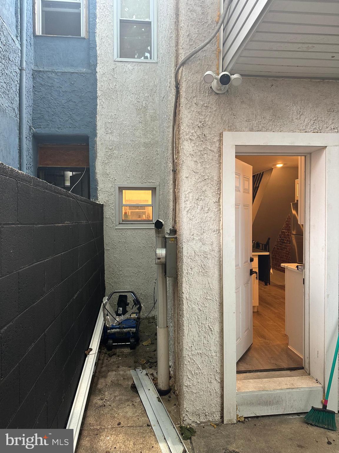 SHARSWOOD - Residential