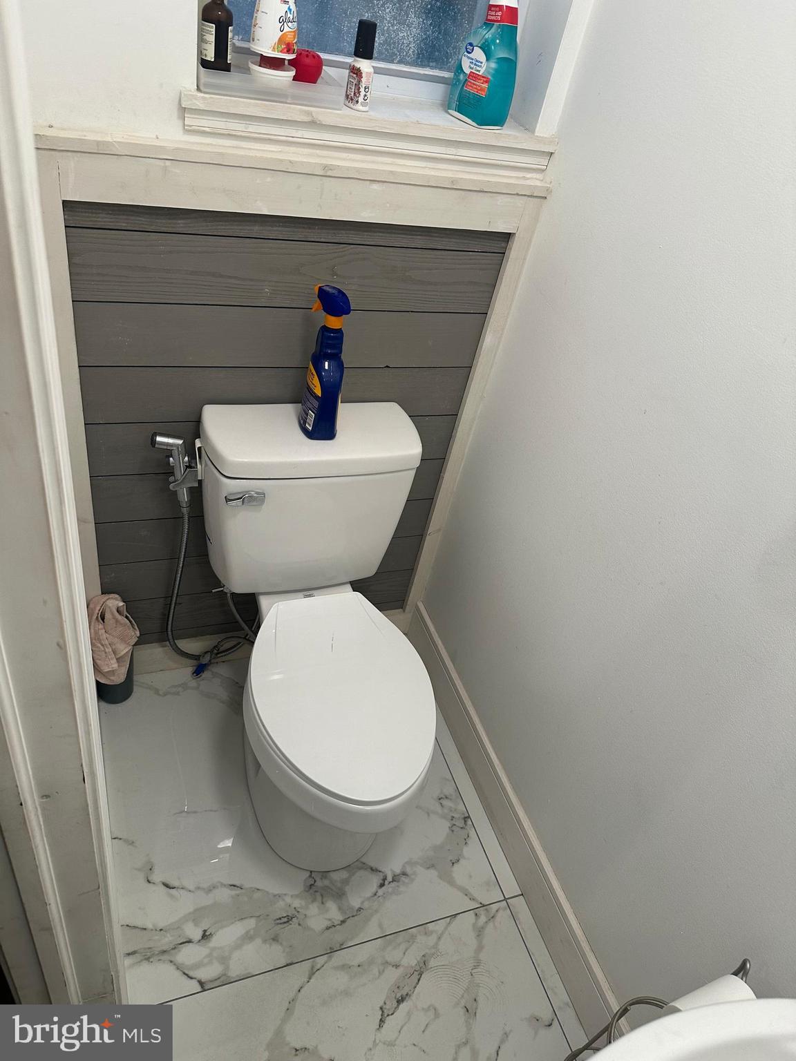 SHARSWOOD - Residential