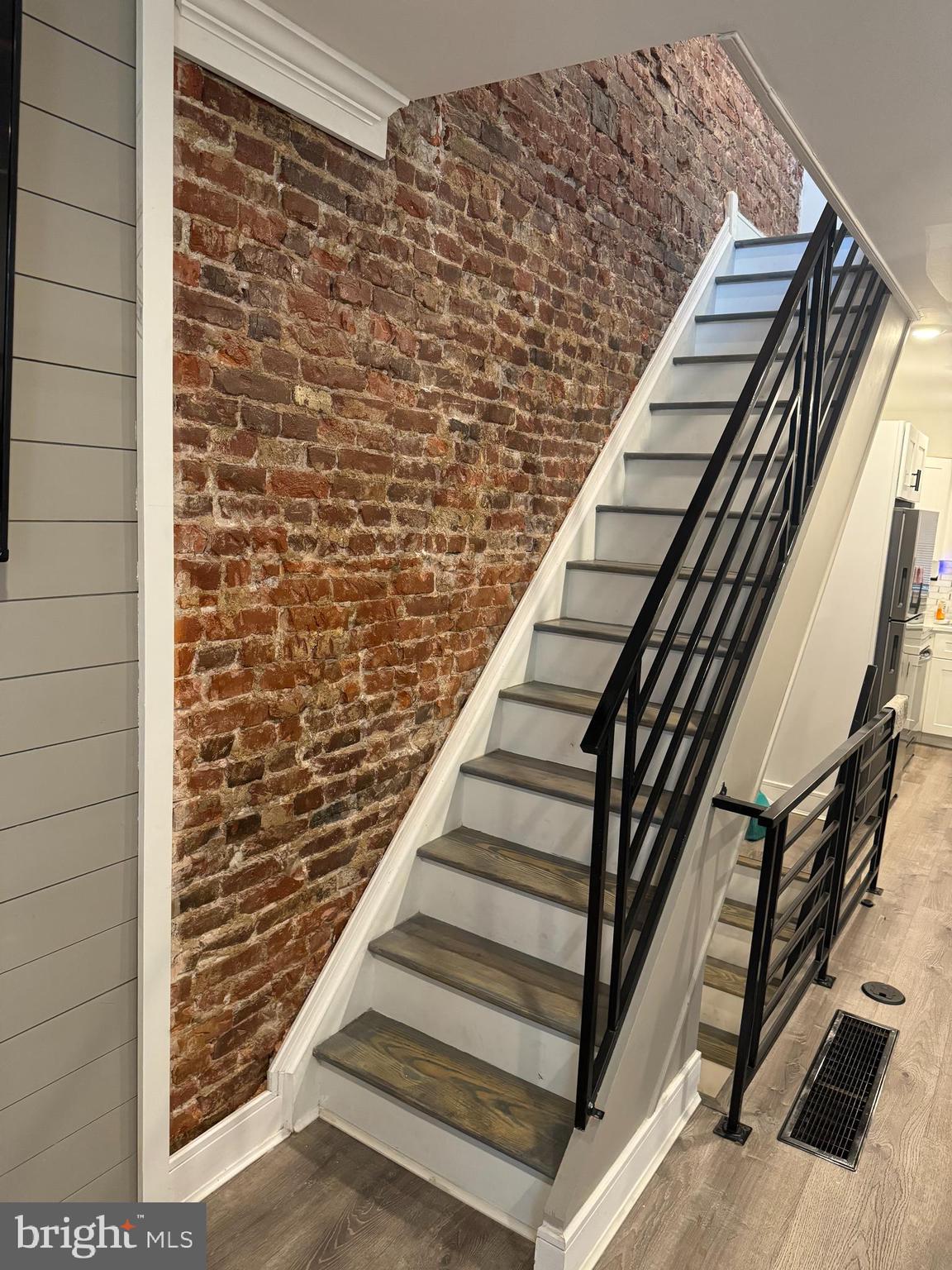 SHARSWOOD - Residential