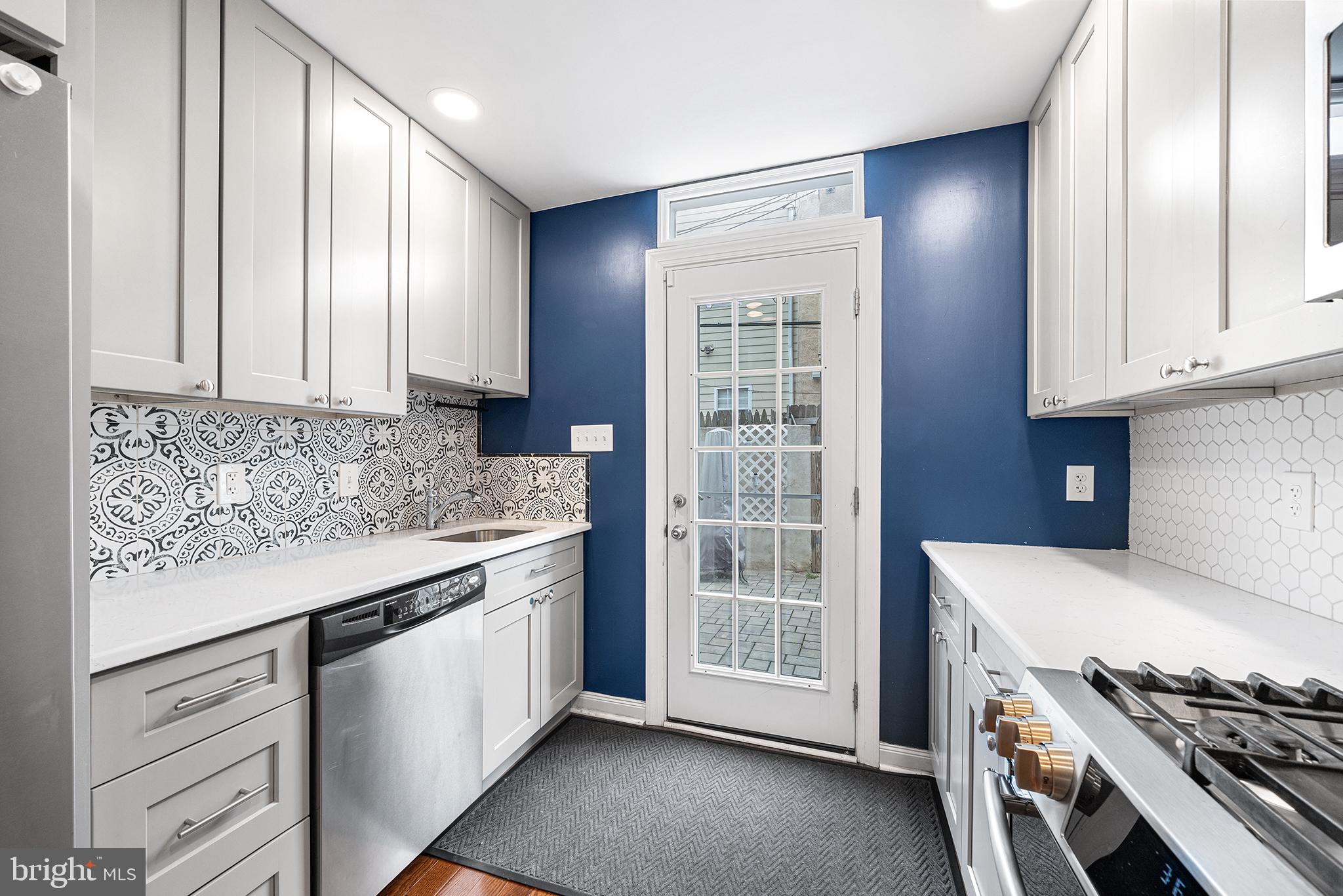 POINT BREEZE - Residential Lease