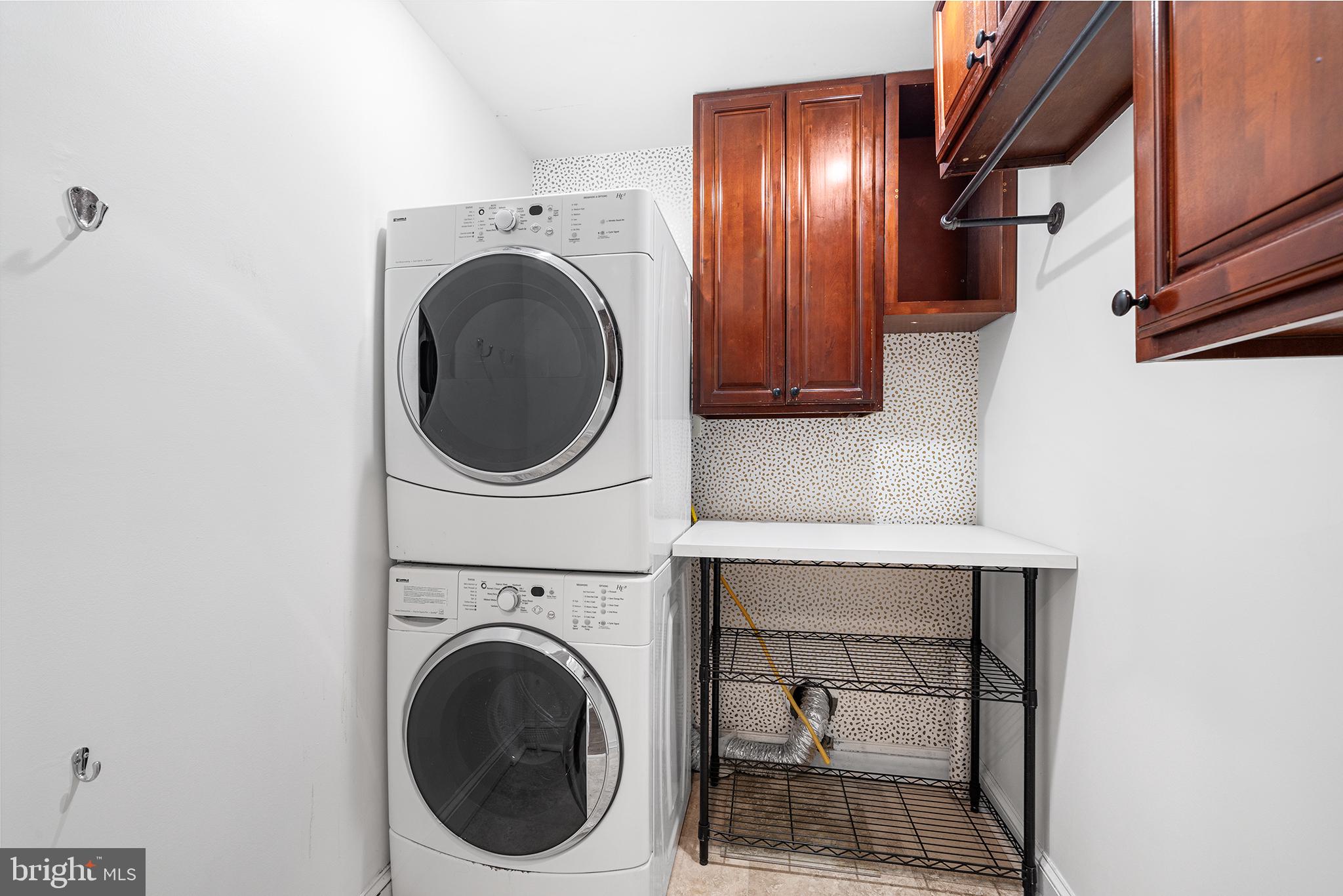 POINT BREEZE - Residential Lease