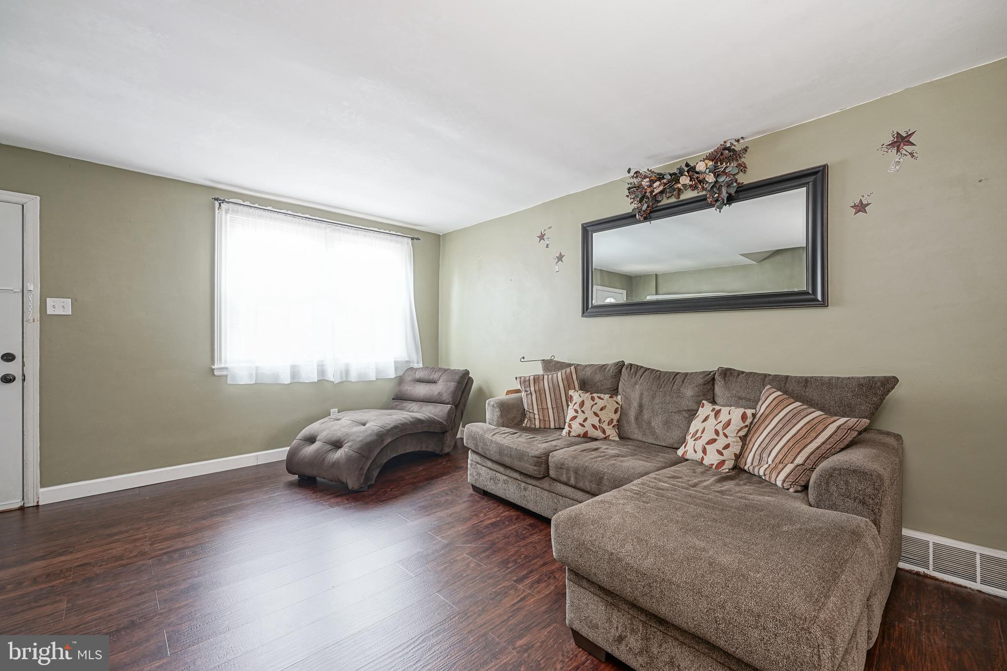 MAYFAIR - Residential