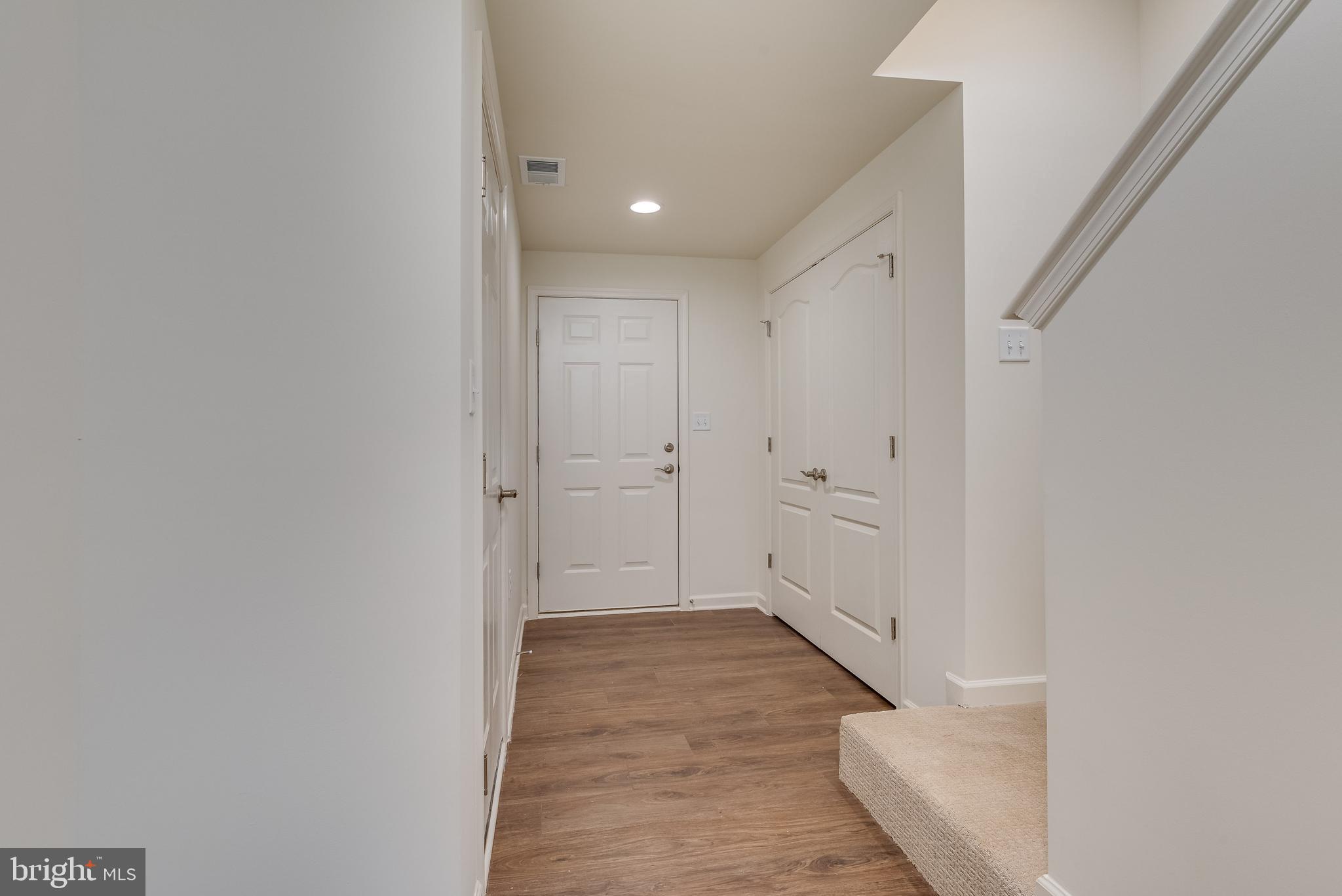 ARCHERS ROCK - Residential Lease