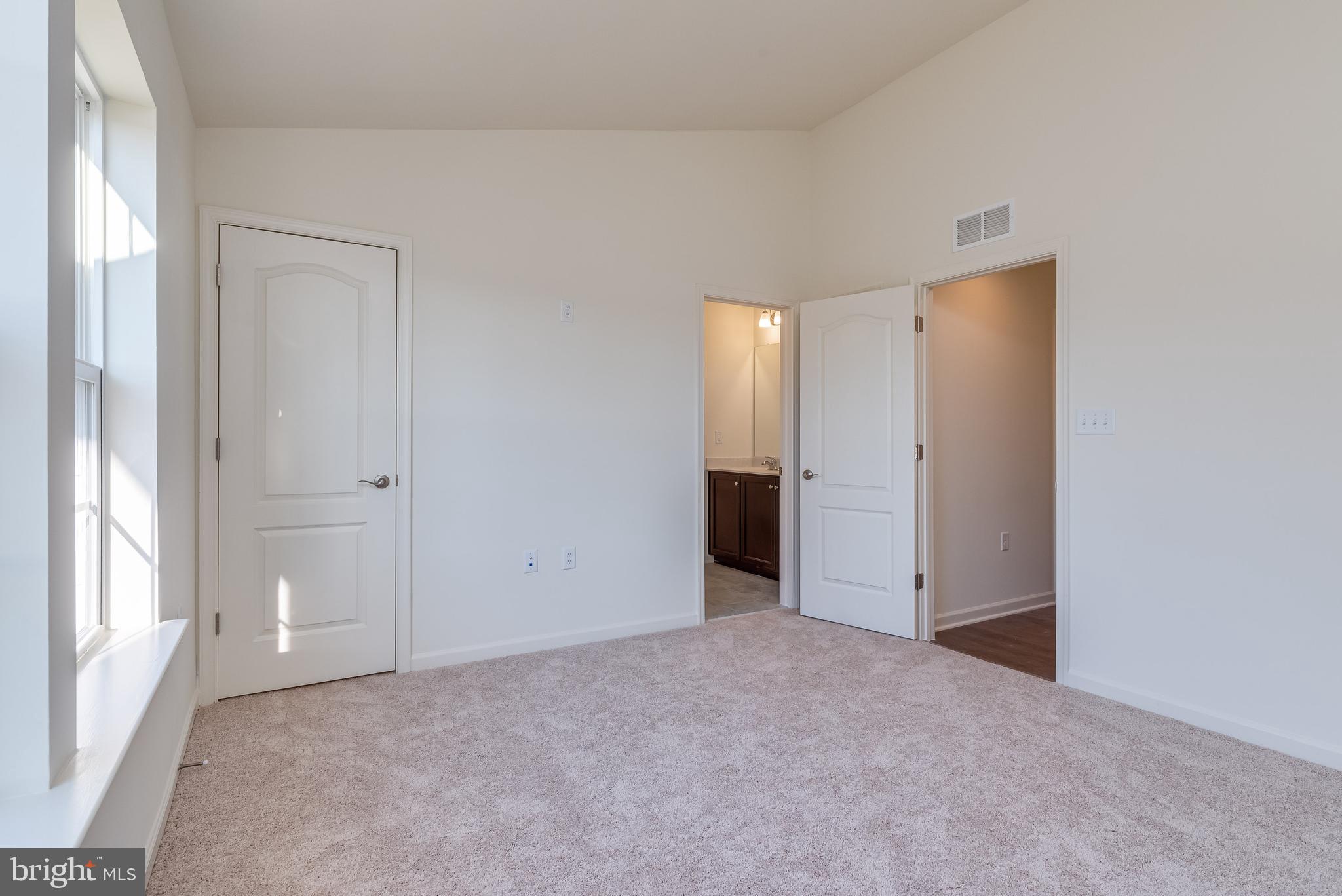 ARCHERS ROCK - Residential Lease