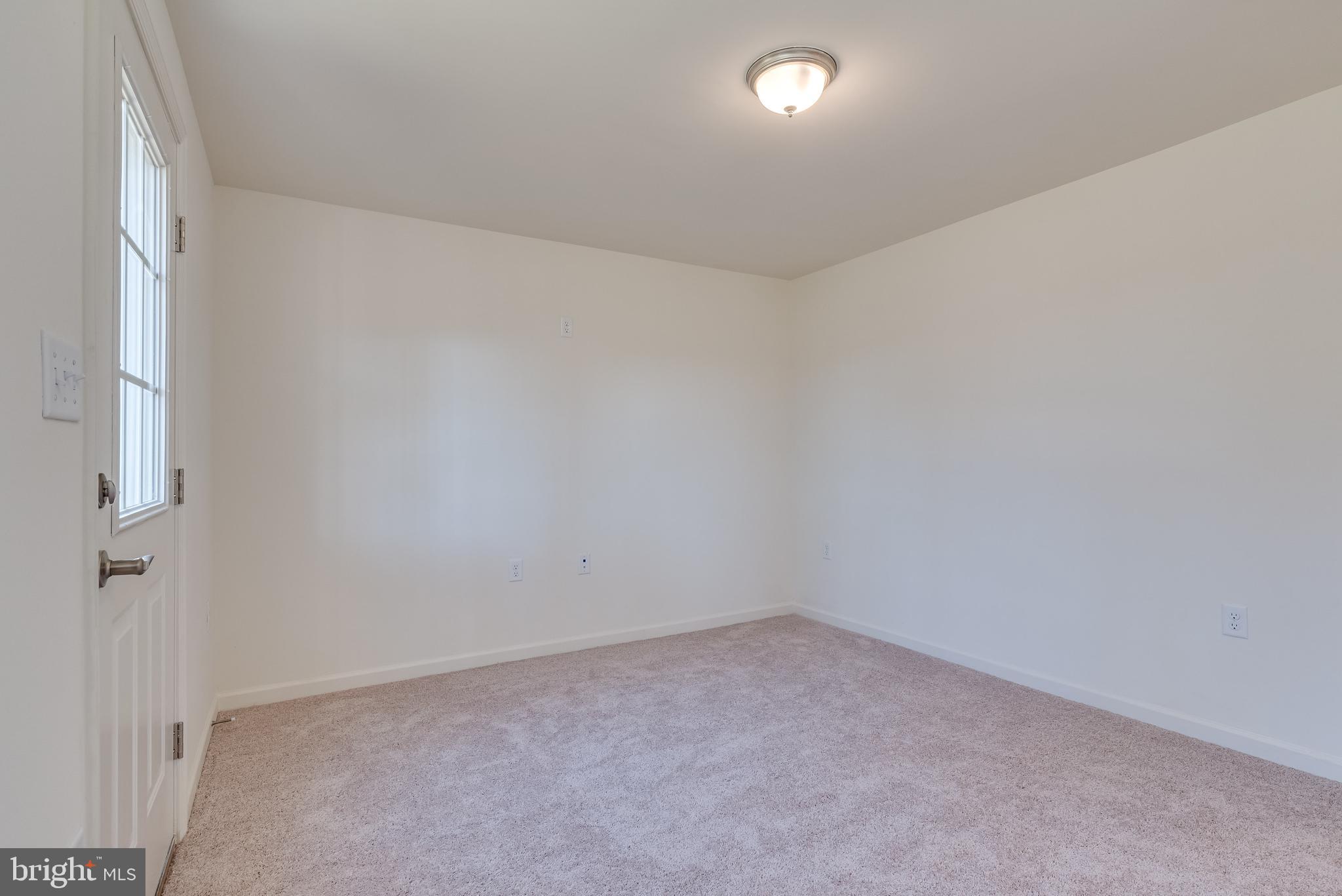 ARCHERS ROCK - Residential Lease