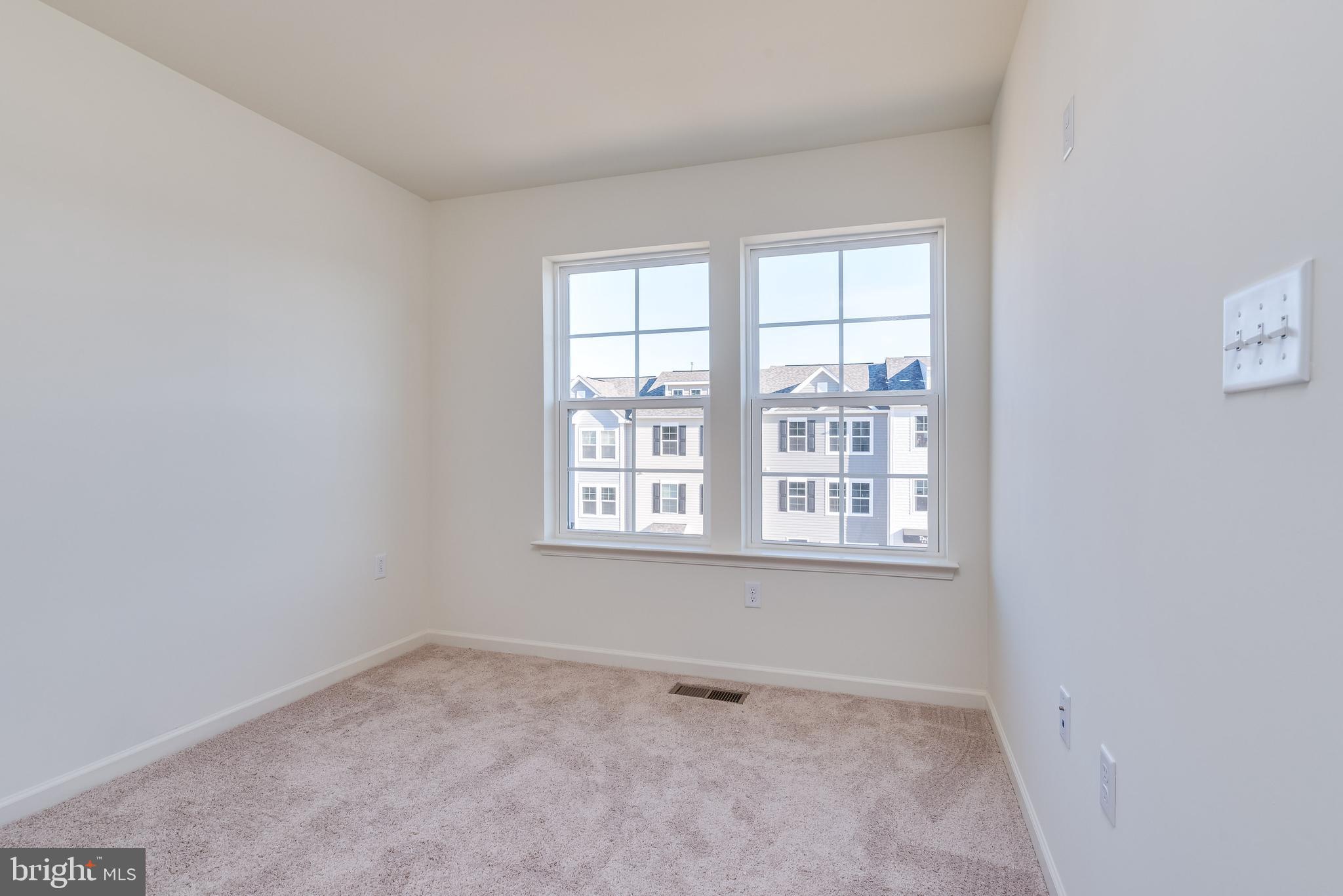 ARCHERS ROCK - Residential Lease