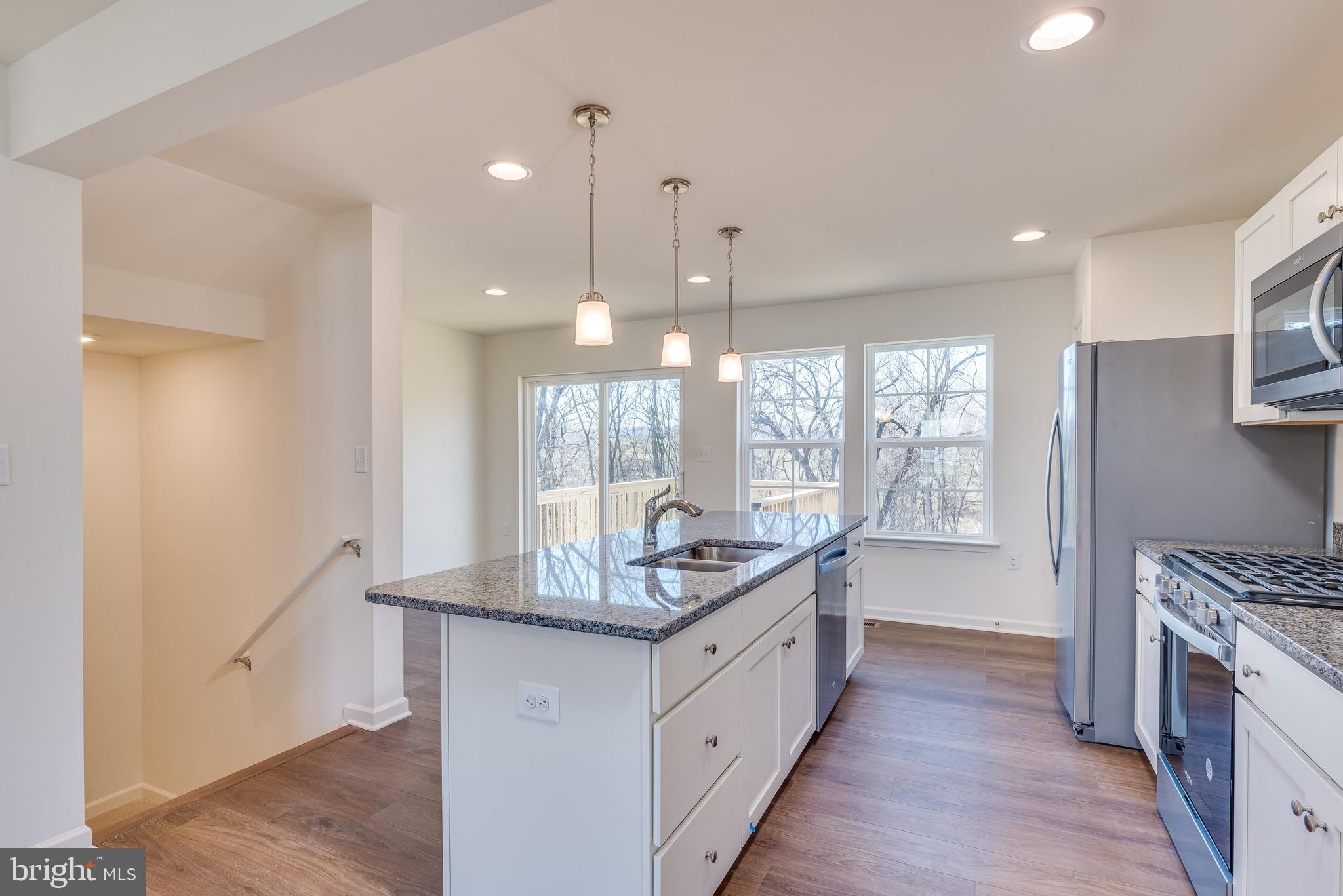 ARCHERS ROCK - Residential Lease