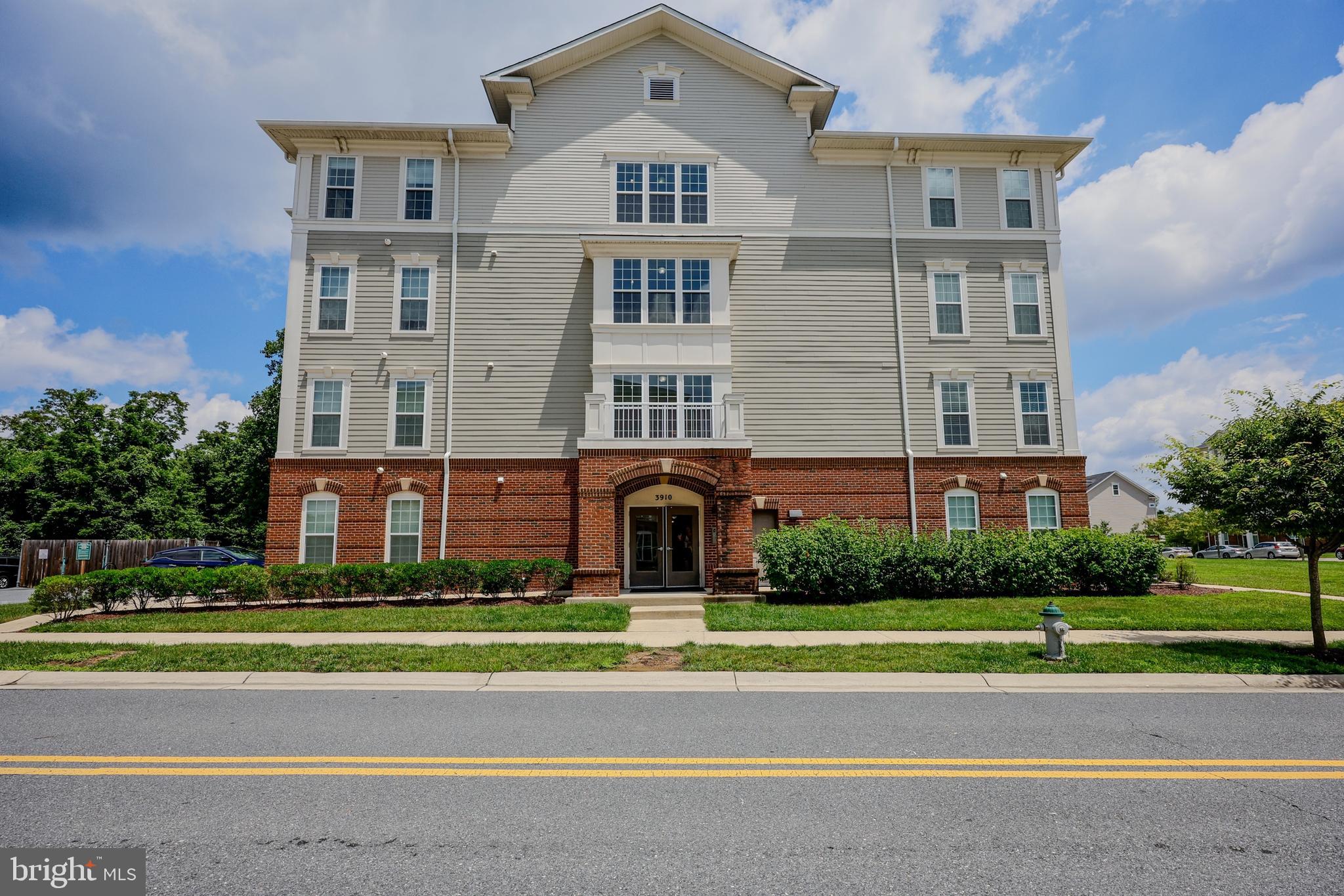 NORBECK CROSSING - Residential