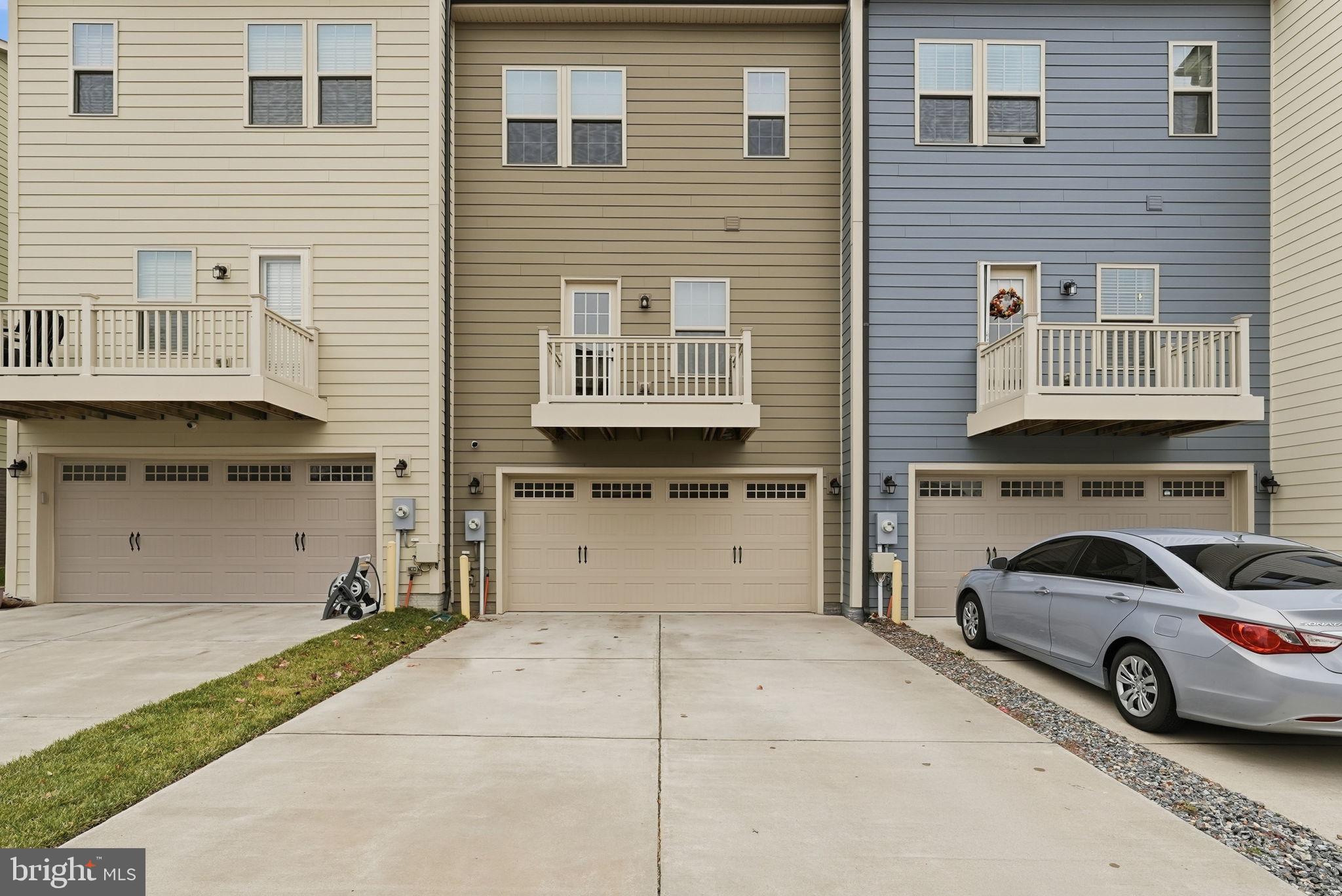 POTOMAC SHORES - Residential