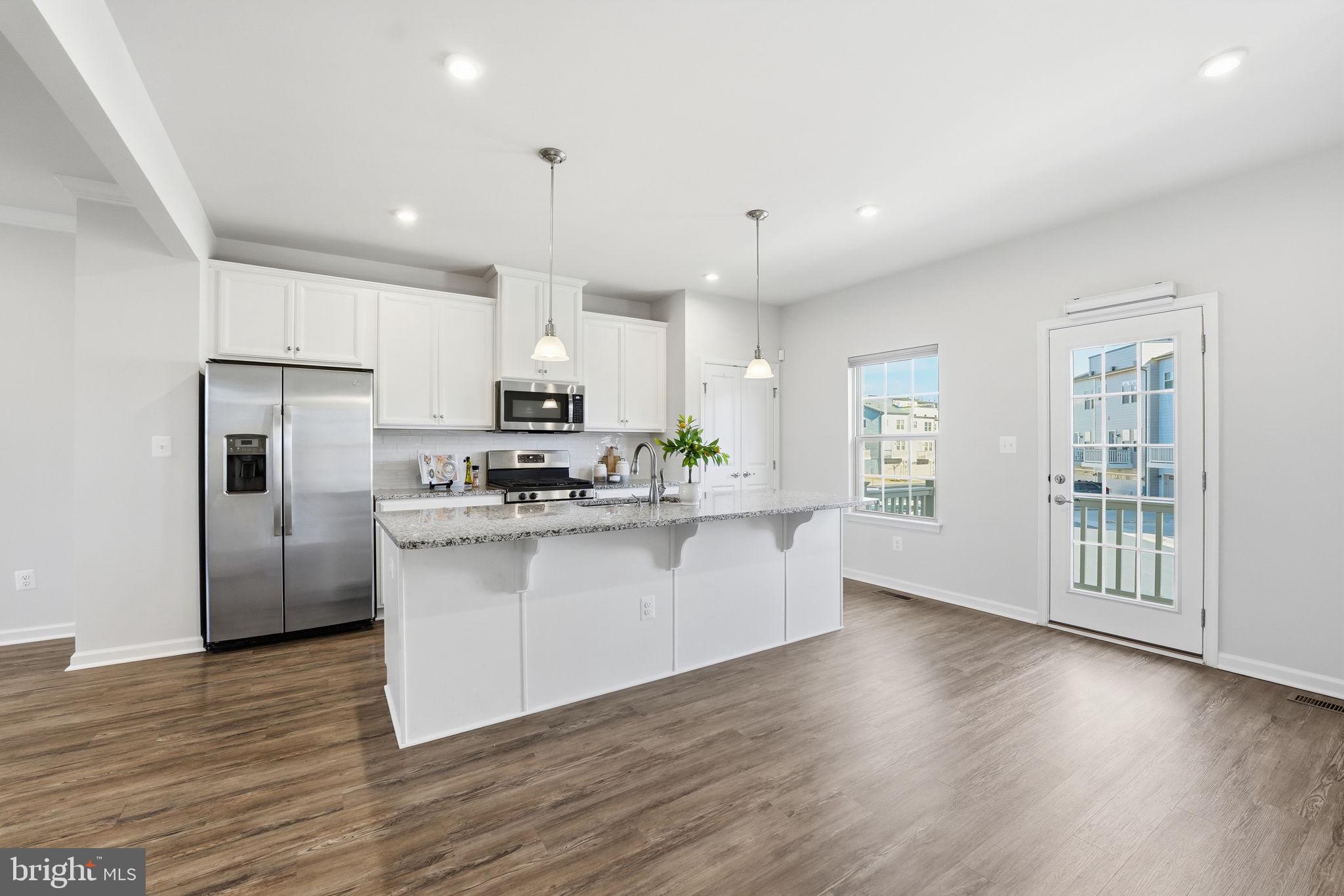 POTOMAC SHORES - Residential