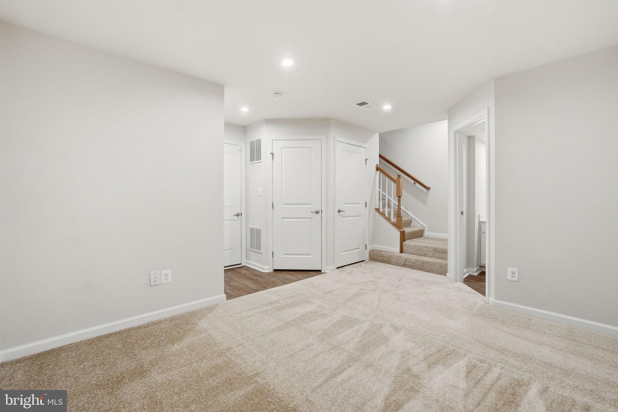 POTOMAC SHORES - Residential