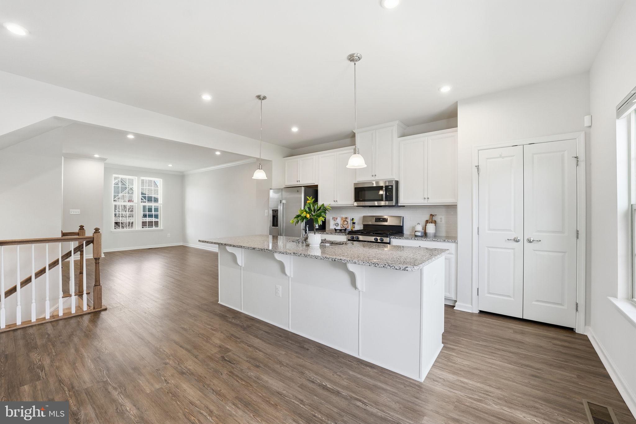 POTOMAC SHORES - Residential