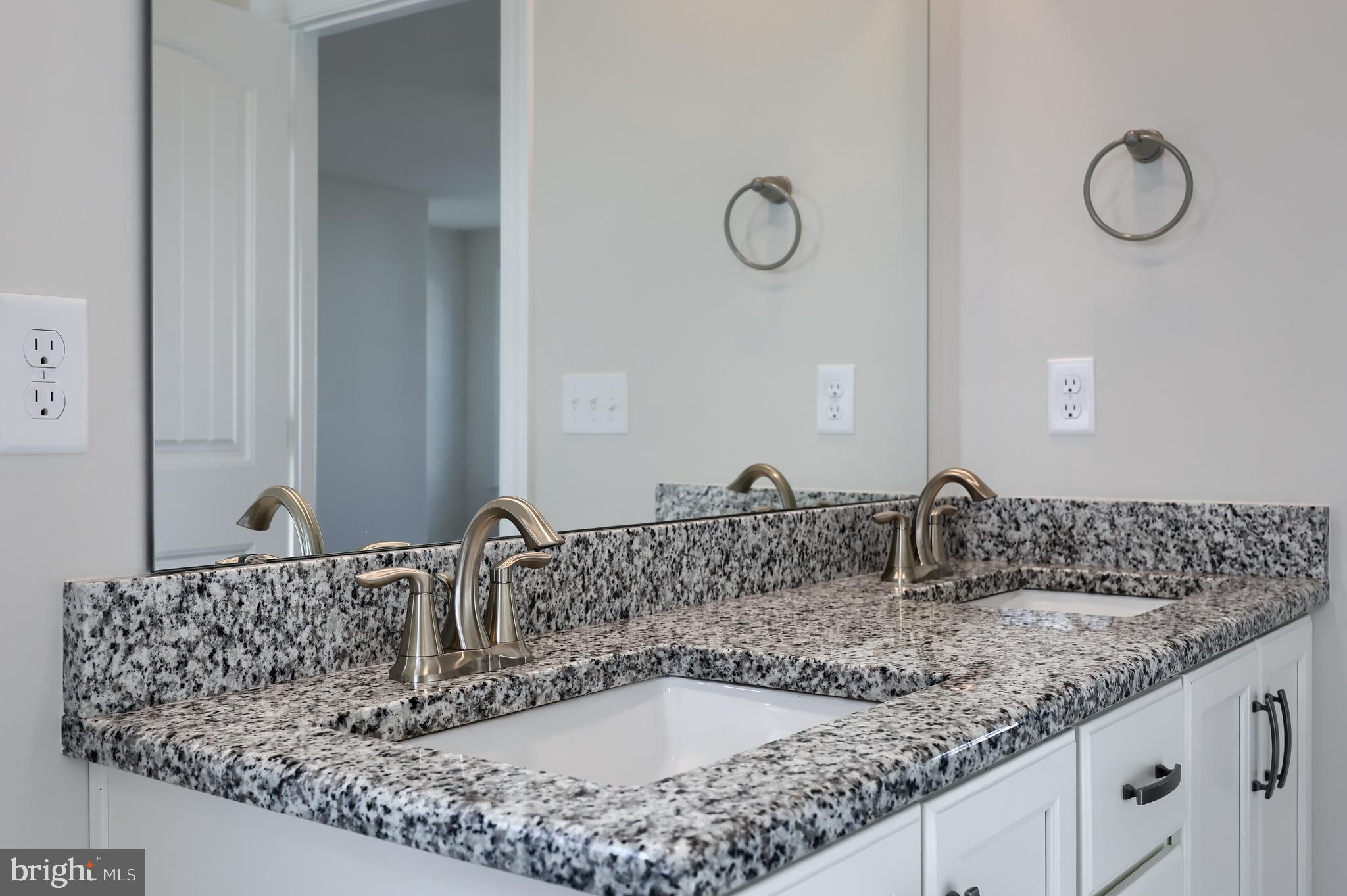 MILLWOOD HOMES AT BENNETT RUN - Residential