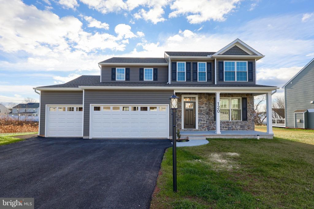 Photo of 120 Eli Drive, YORK, PA 17404 (MLS # PAYK2094668)