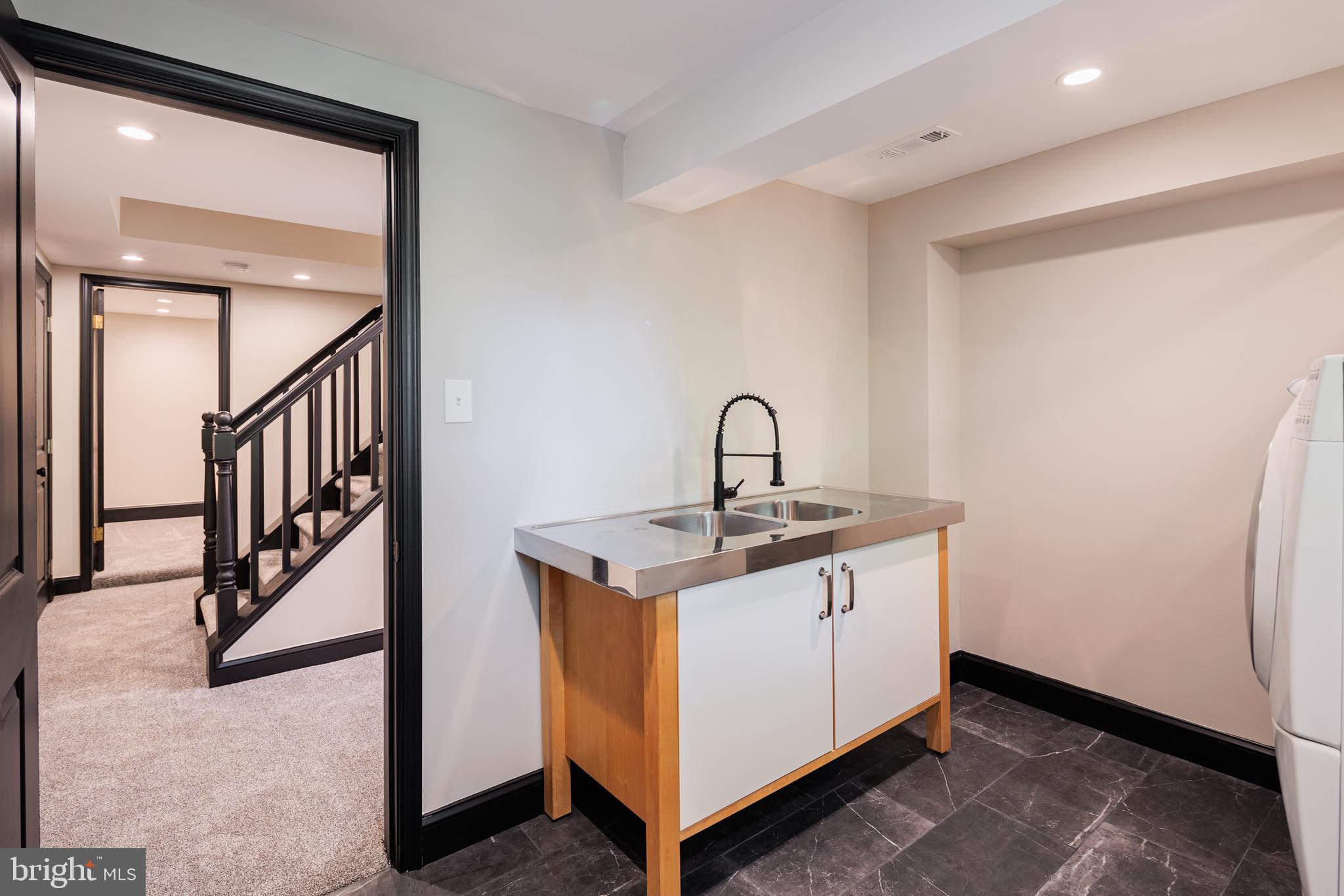 HAMILTON HEIGHTS - Residential