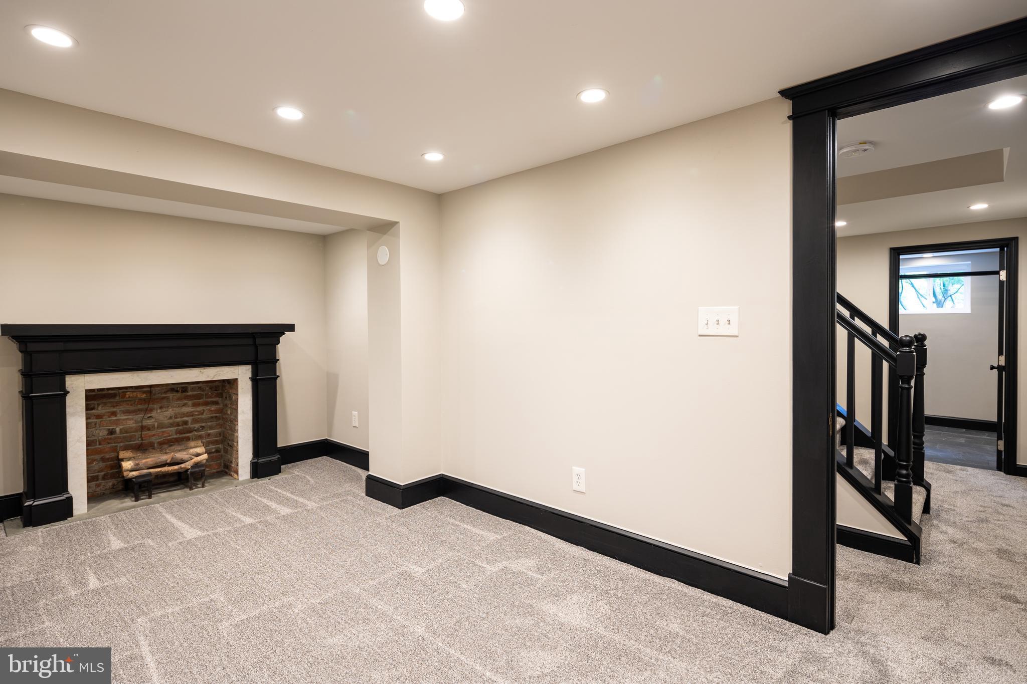 HAMILTON HEIGHTS - Residential