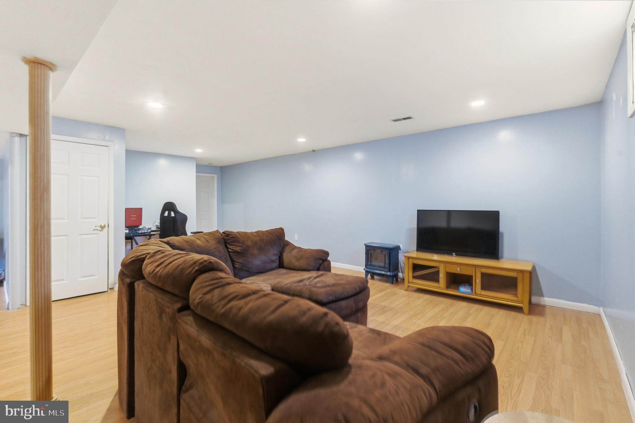 HEATHER WOODS - Residential