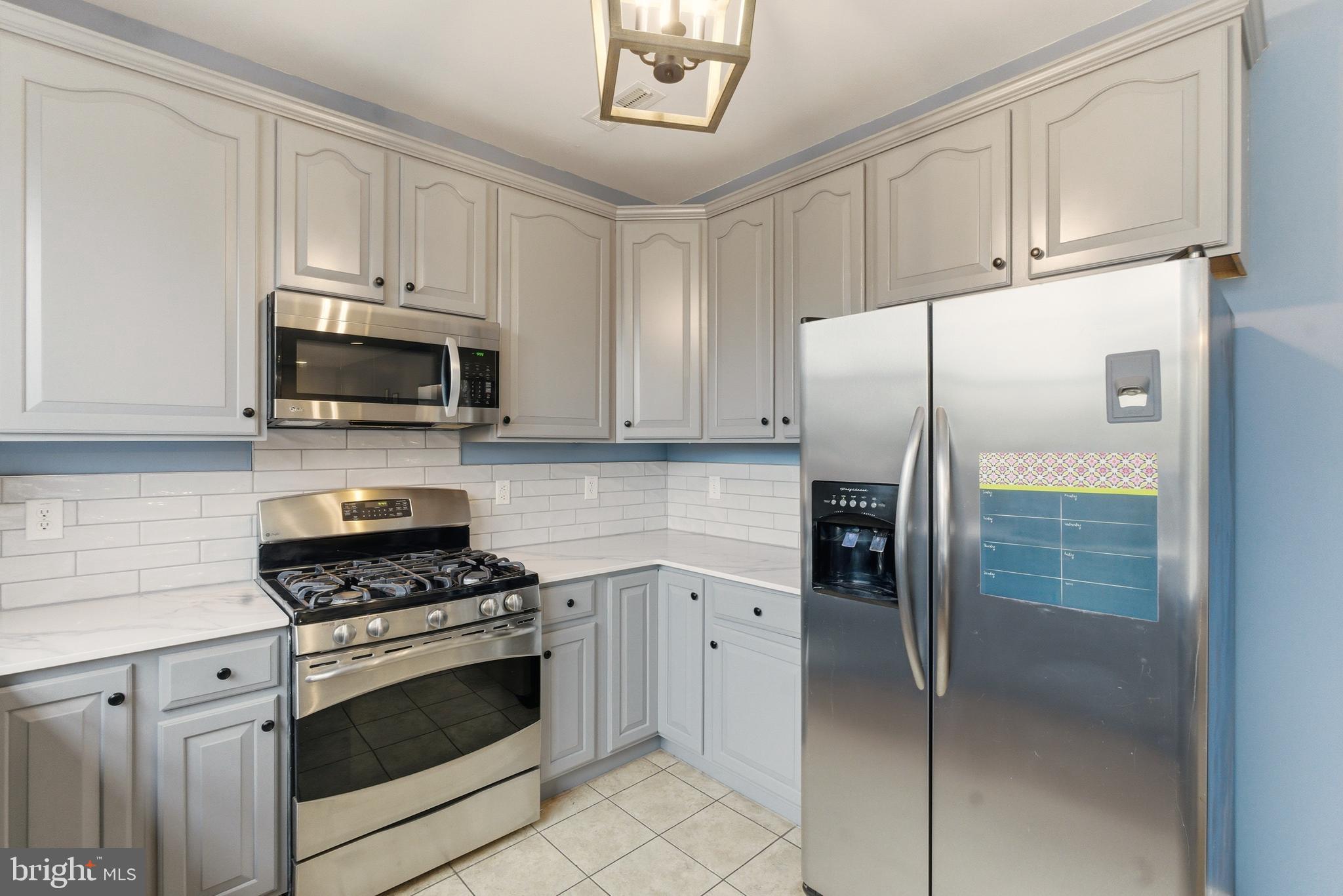 HEATHER WOODS - Residential