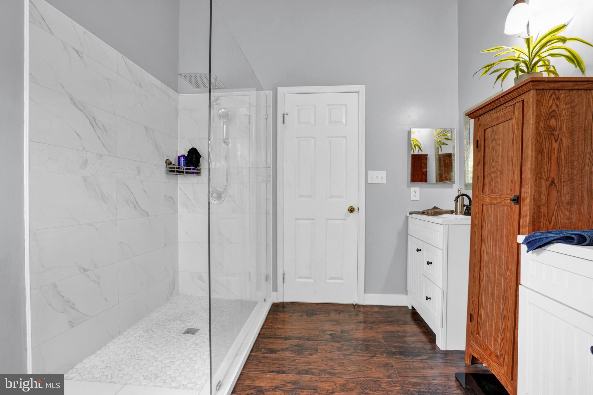 HEATHER WOODS - Residential