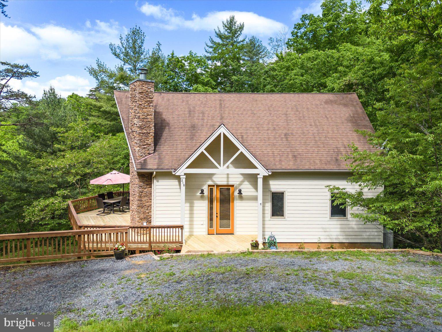 218 NELSON WAY