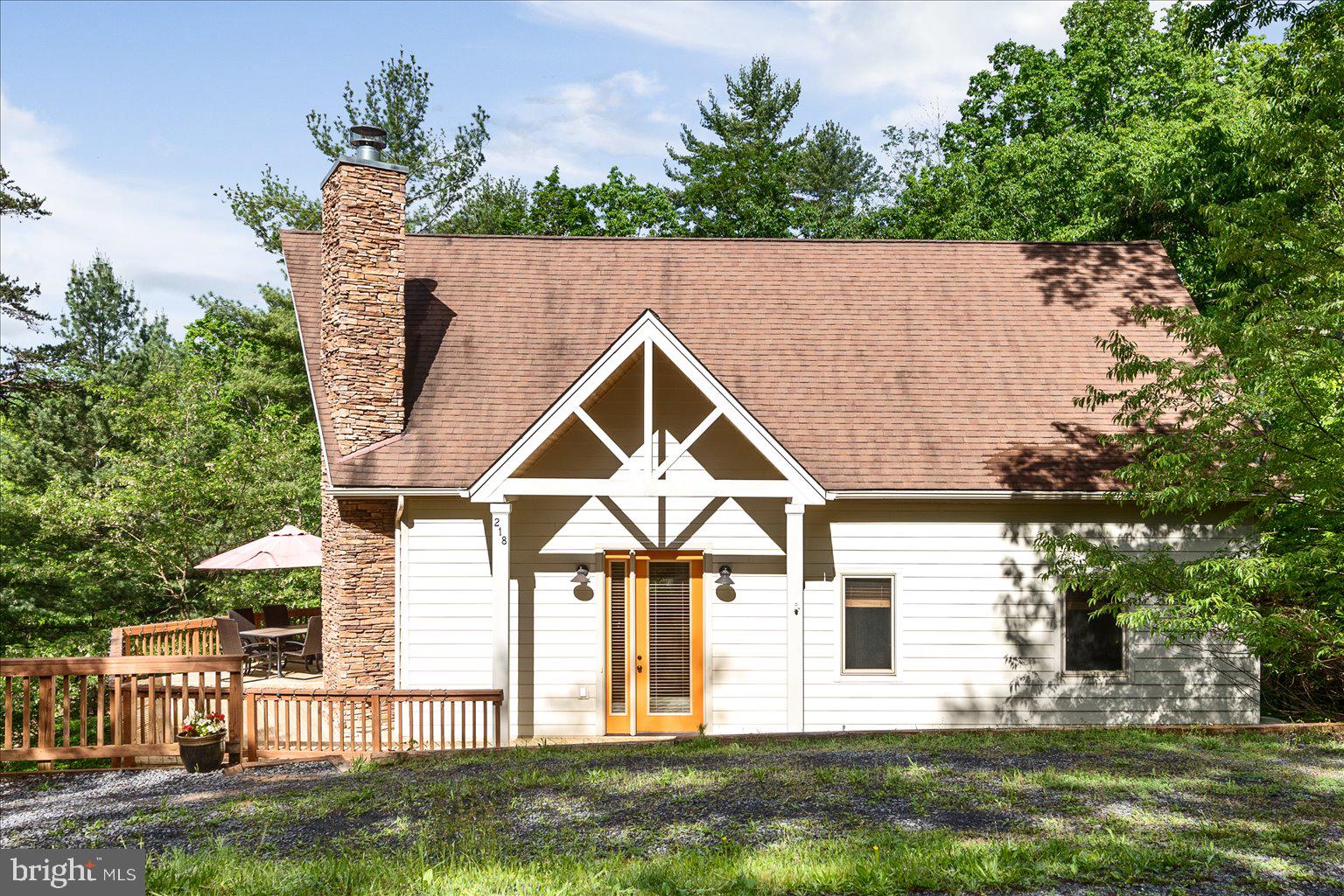 218 NELSON WAY