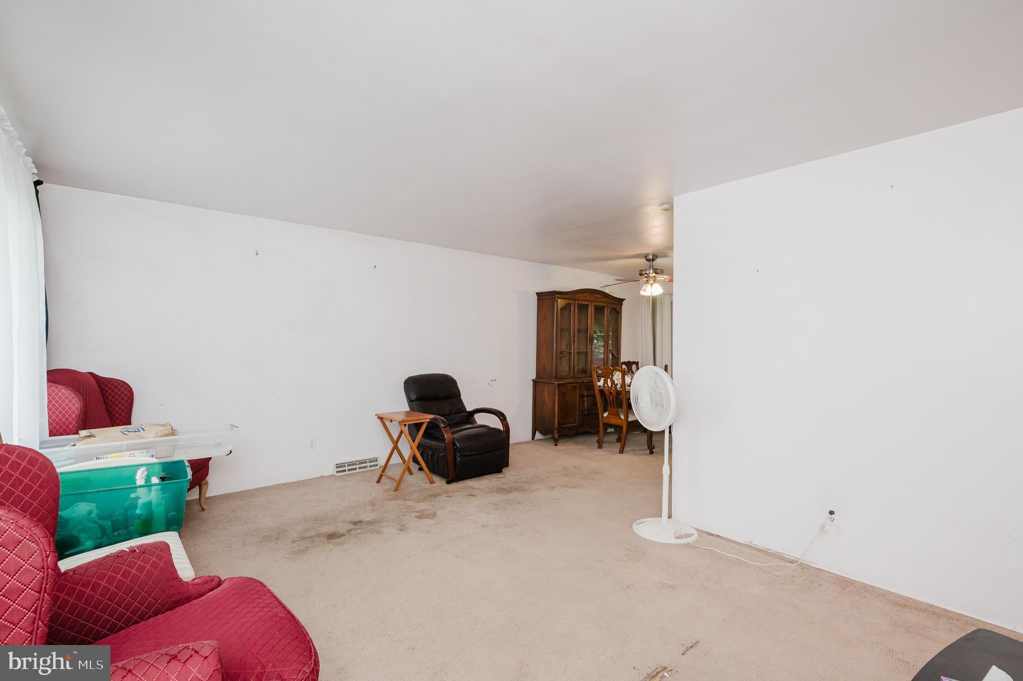 2307 HOLYOKE ROAD