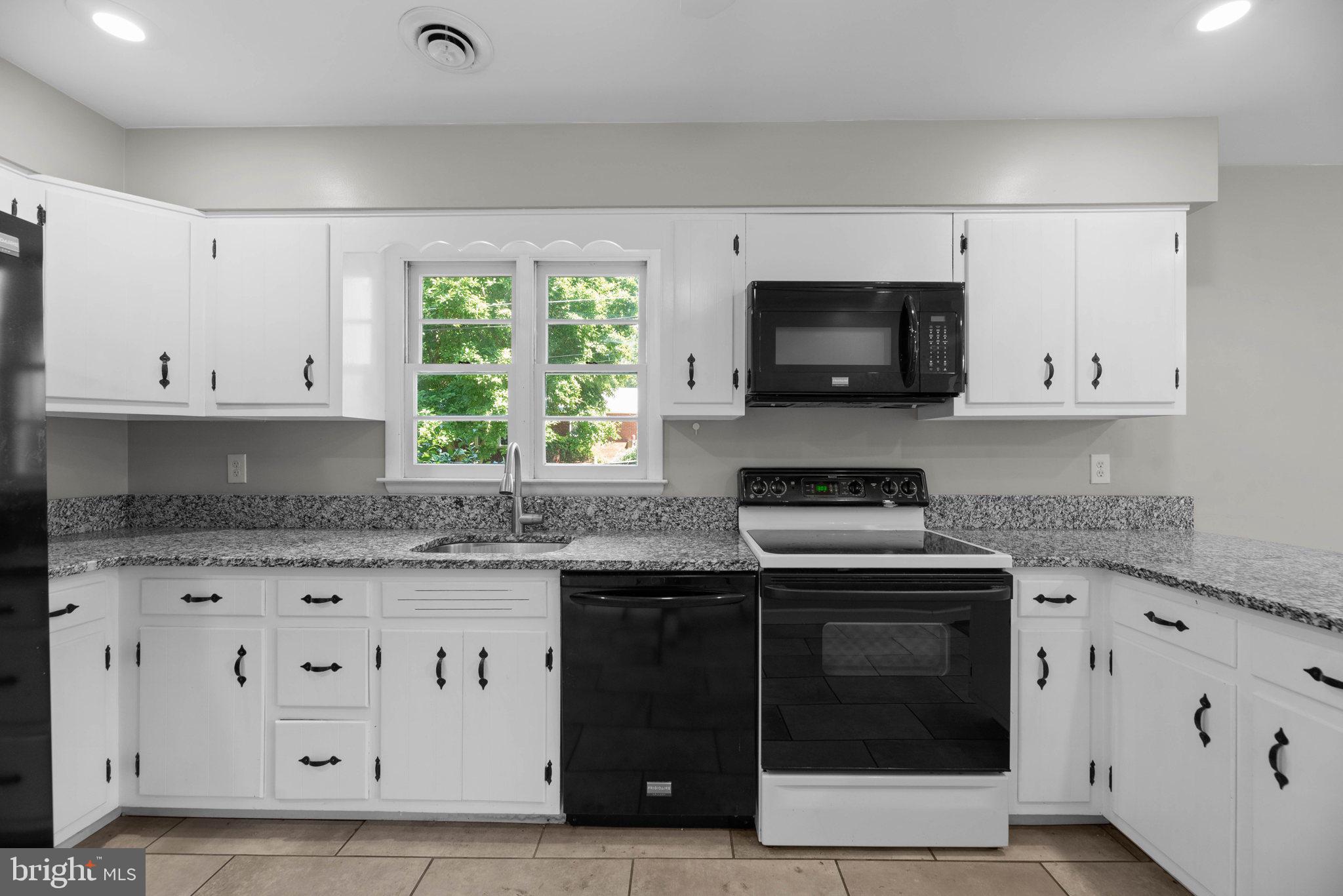 SWEET AIR ESTATES - Residential Lease