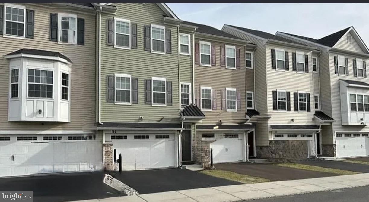FAIRLESS HILLS - Residential