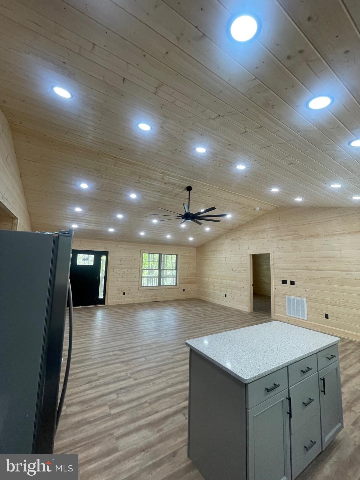 TROUT PASS - Residential