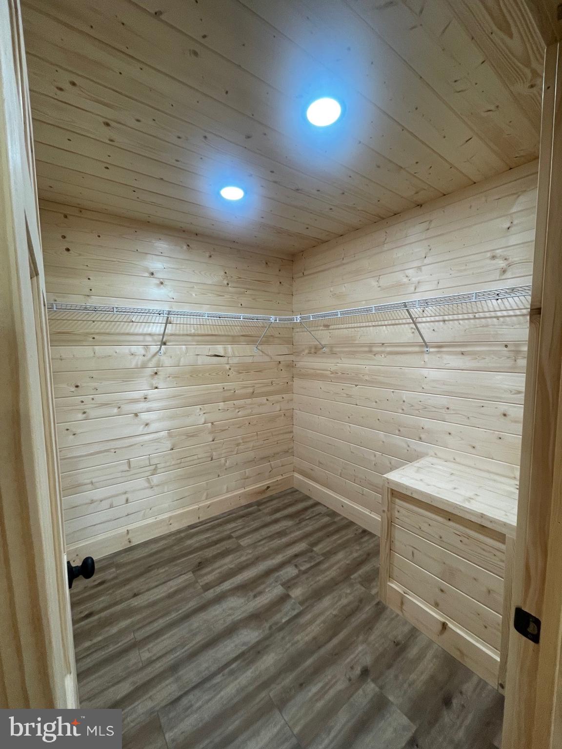 TROUT PASS - Residential