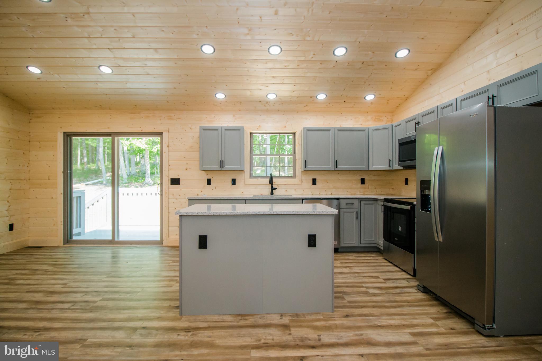 TROUT PASS - Residential