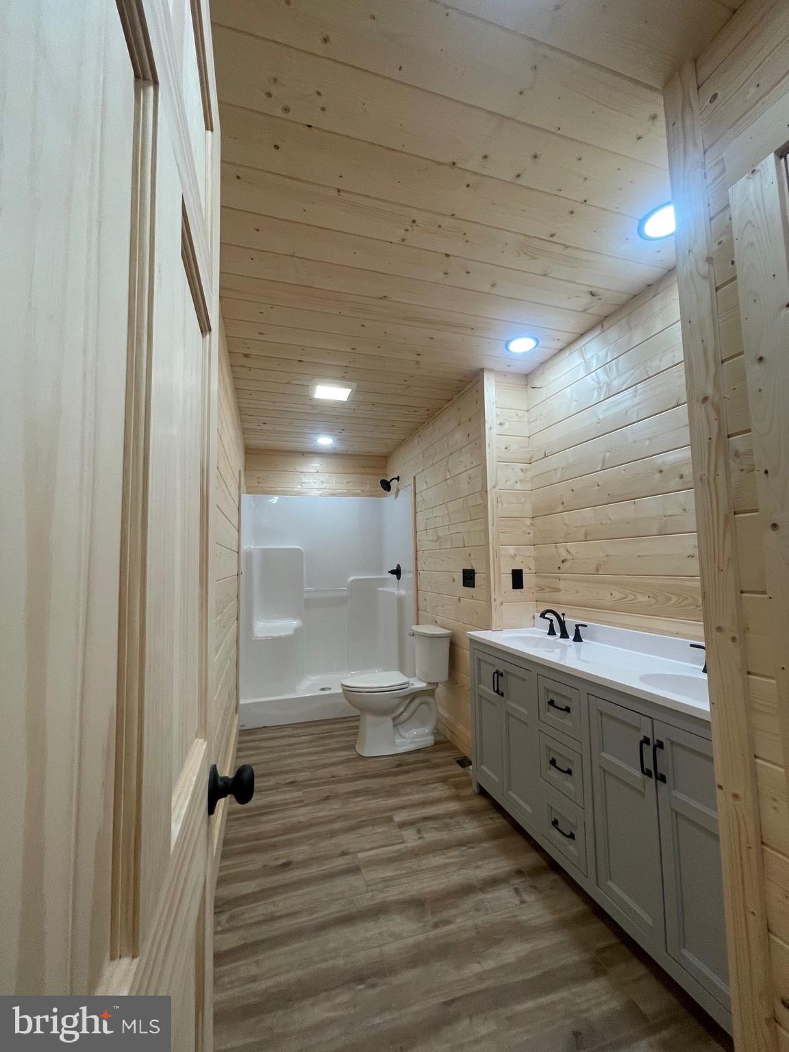 TROUT PASS - Residential