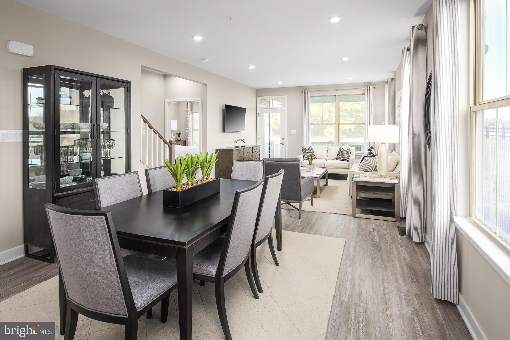 URBANA VILLAS - Residential