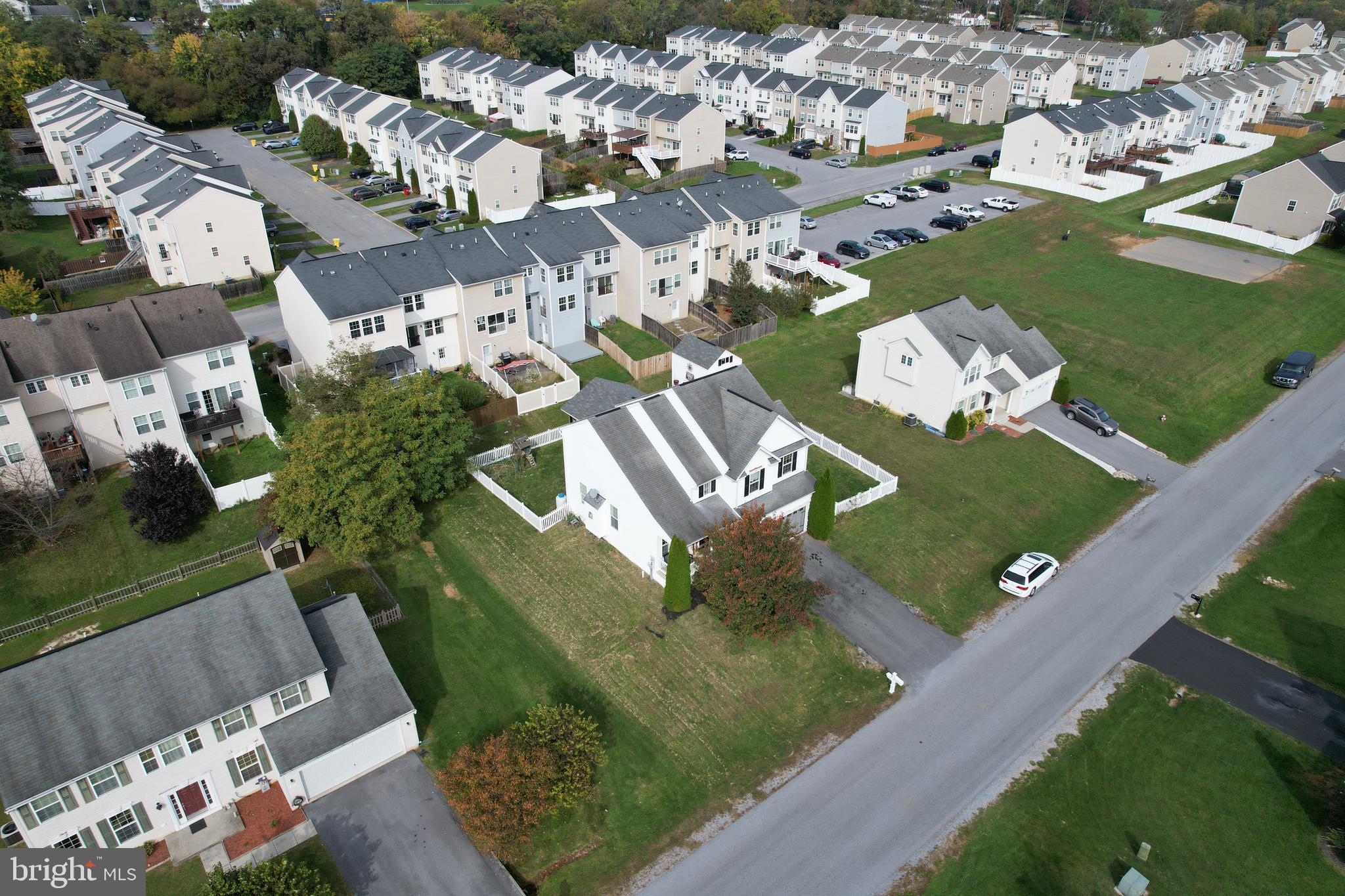 STONEBROOK VILLAGE - Residential