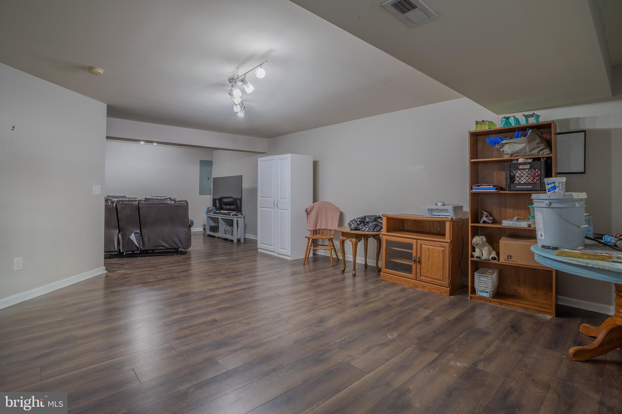 STONEBROOK VILLAGE - Residential