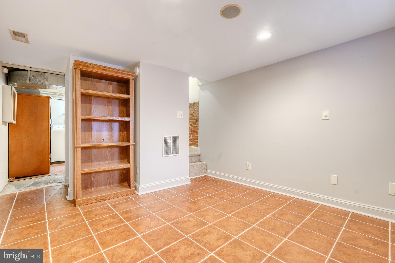 FEDERAL HILL HISTORIC DISTRICT - Residential Lease