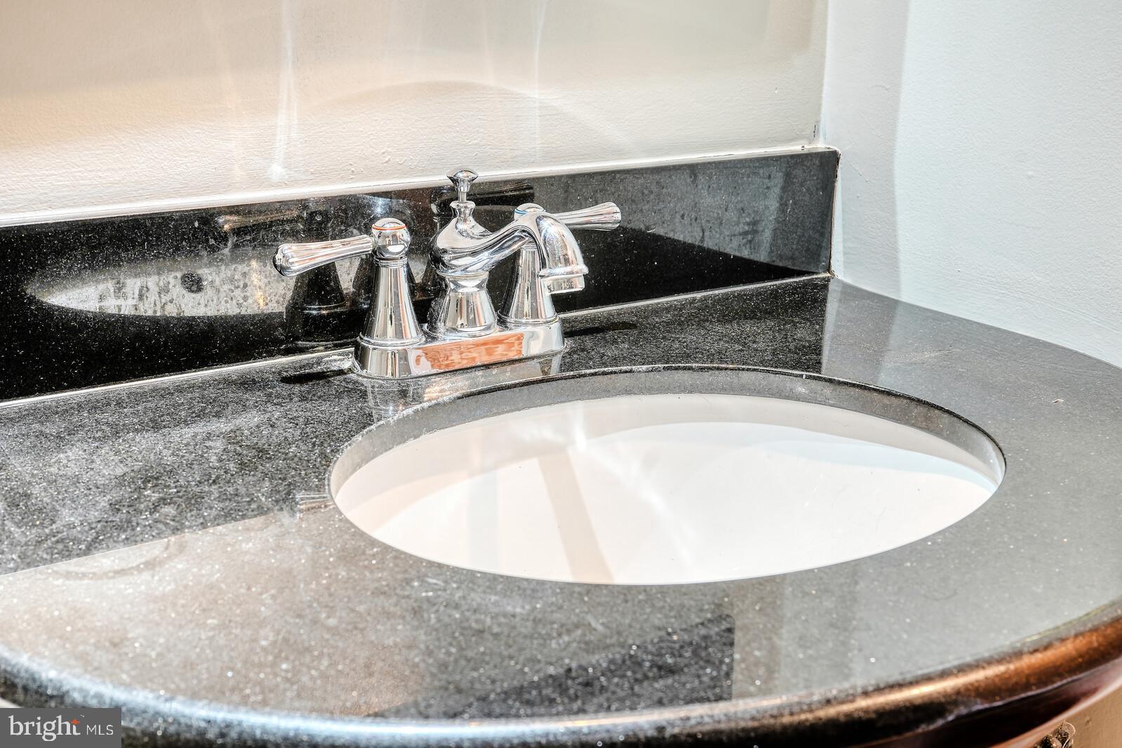 FEDERAL HILL HISTORIC DISTRICT - Residential Lease