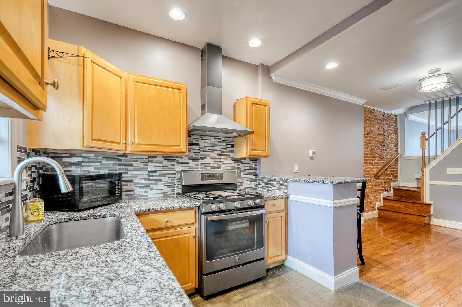 FEDERAL HILL HISTORIC DISTRICT - Residential Lease