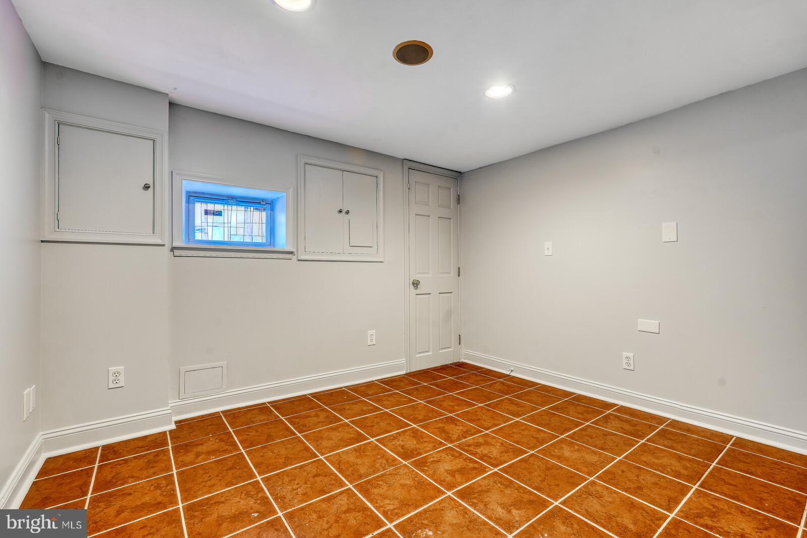 FEDERAL HILL HISTORIC DISTRICT - Residential Lease