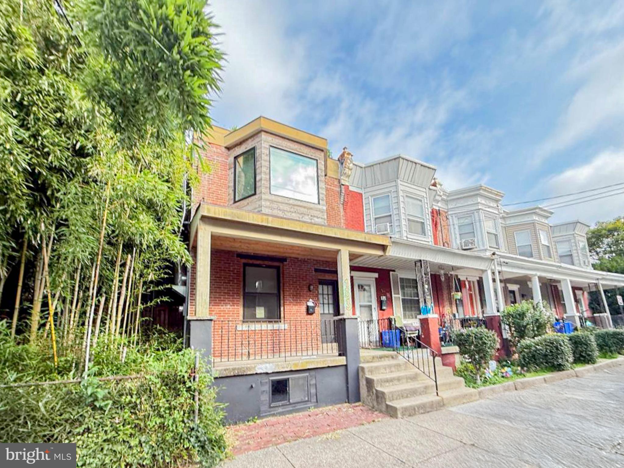 133 W DUVAL STREET