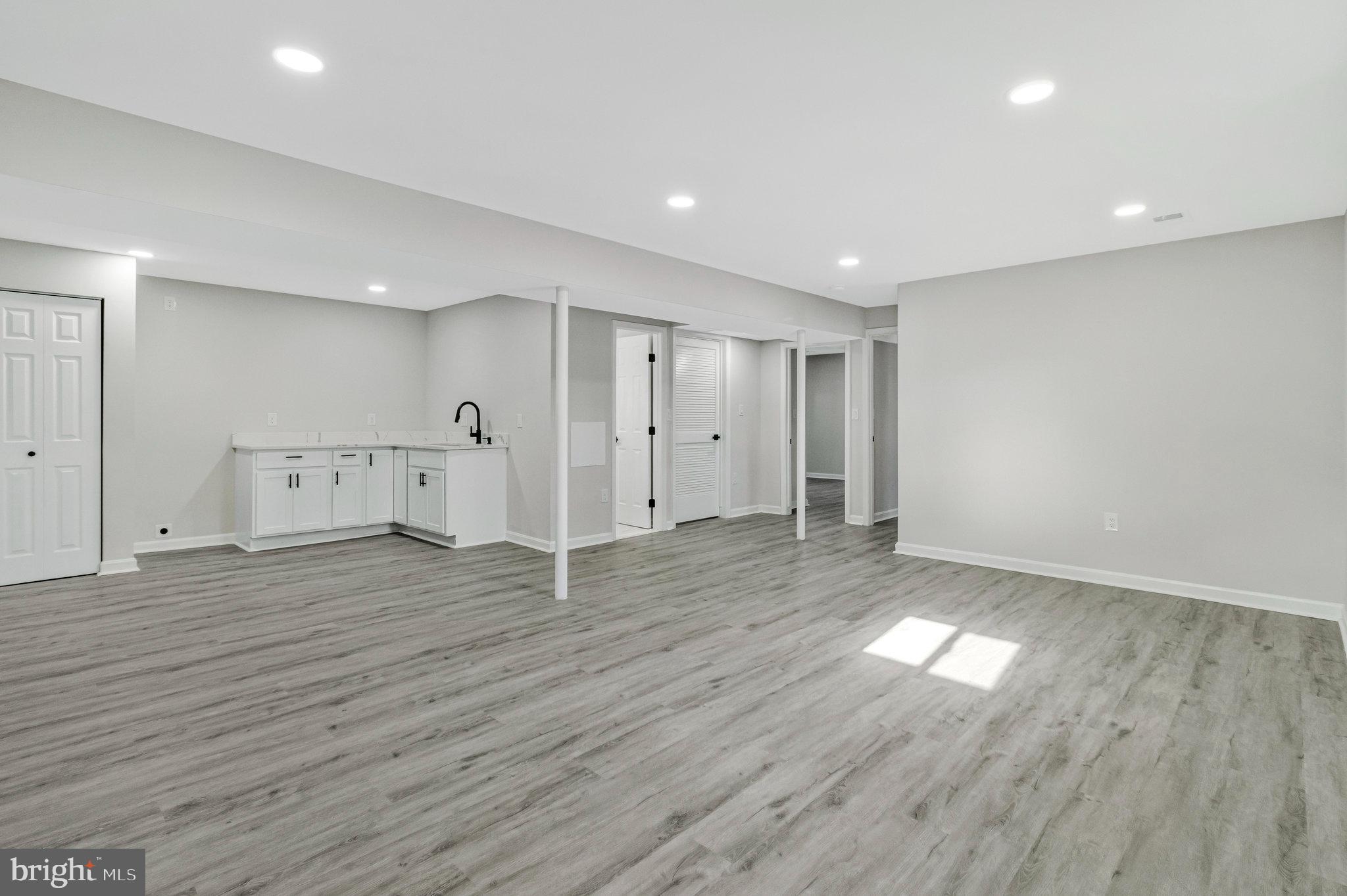 SEABROOK ESTATES - Residential