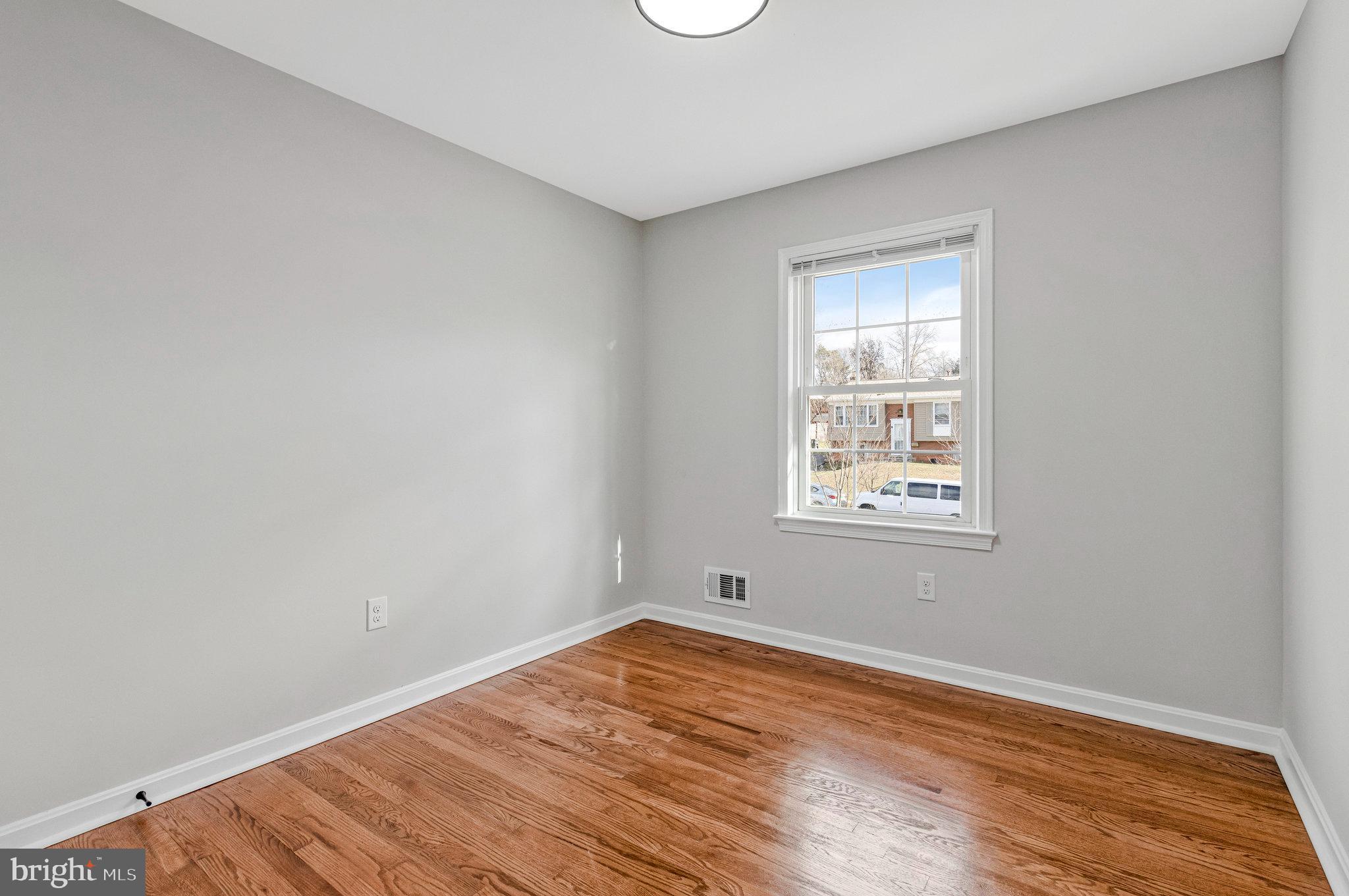 SEABROOK ESTATES - Residential