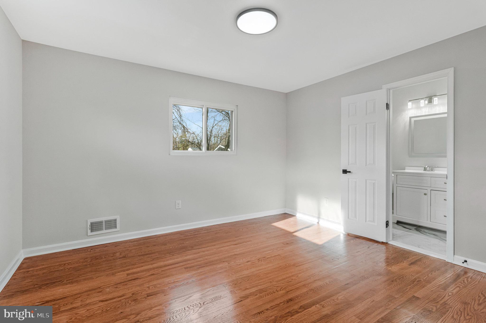 SEABROOK ESTATES - Residential