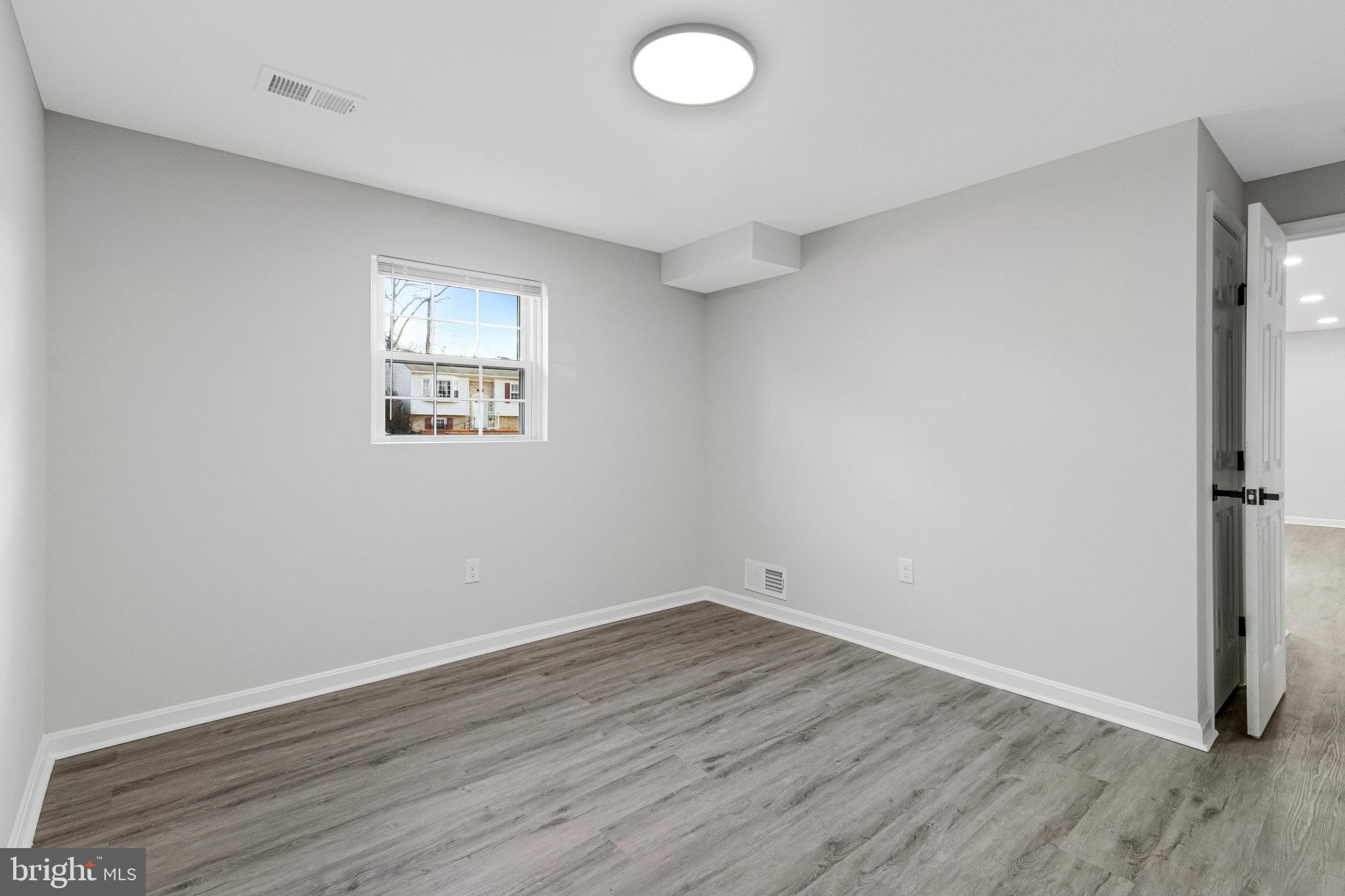 SEABROOK ESTATES - Residential