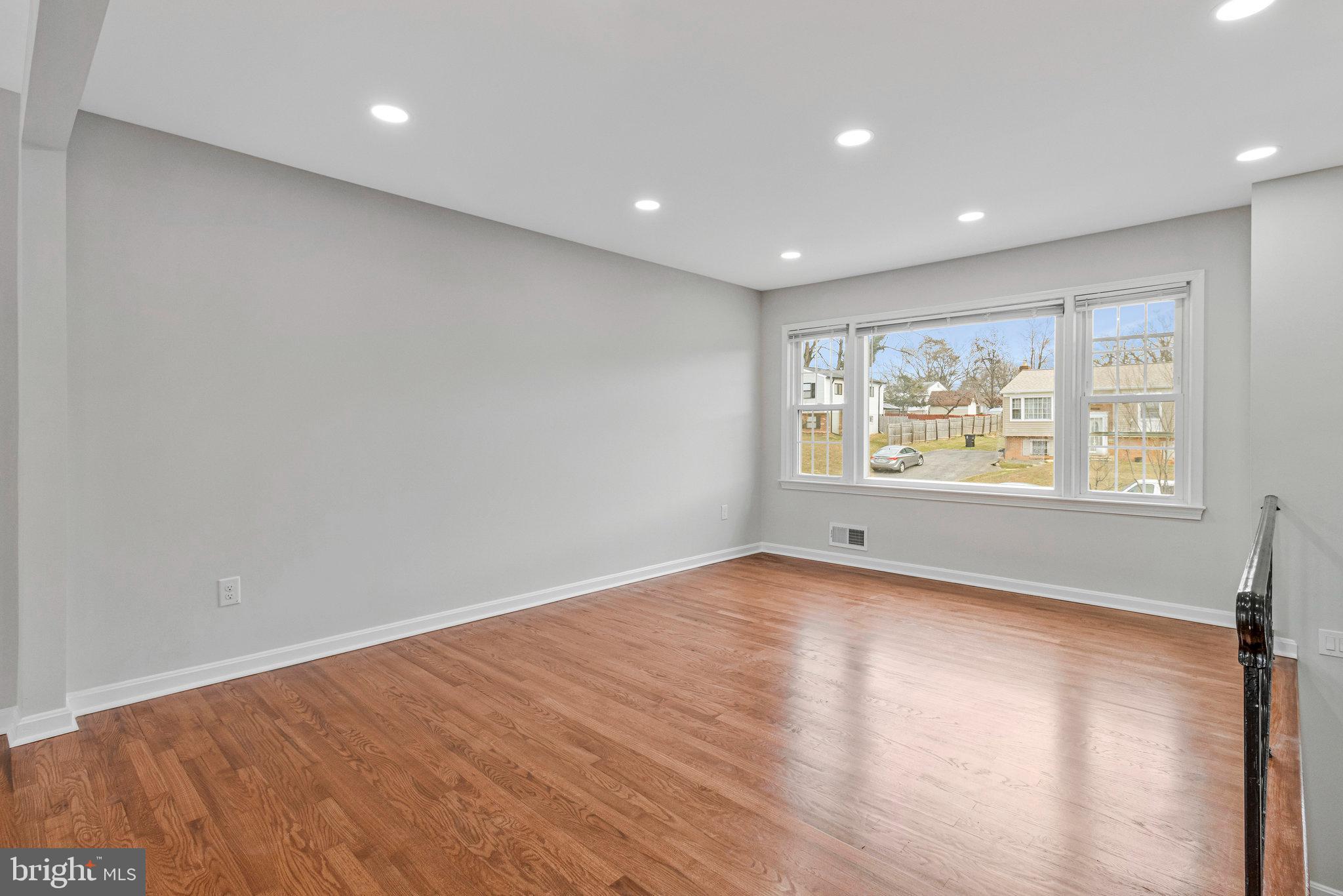 SEABROOK ESTATES - Residential