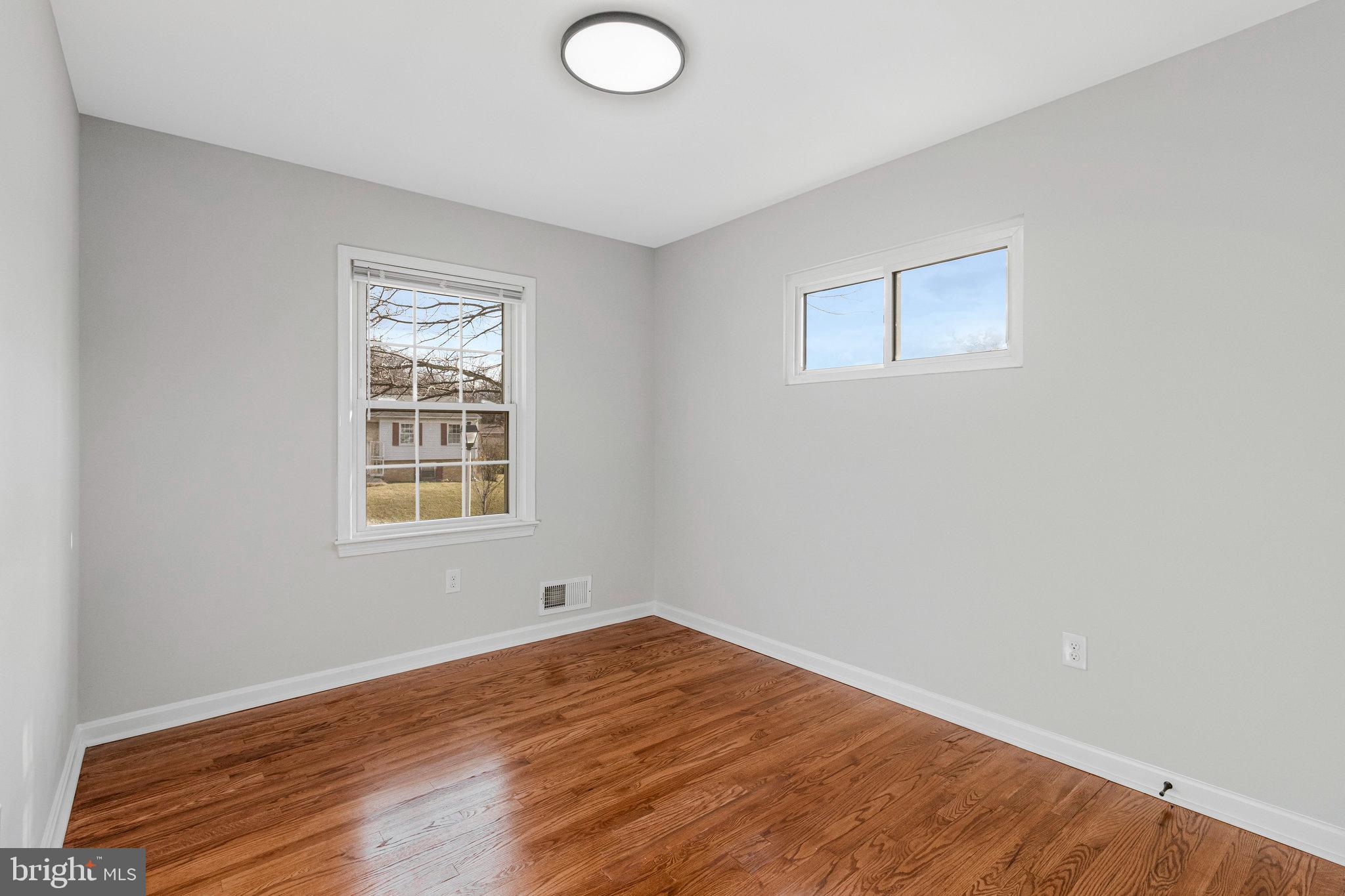 SEABROOK ESTATES - Residential